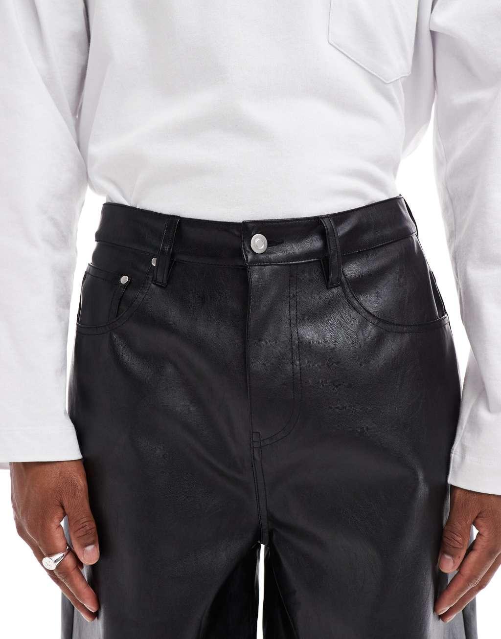 ASOS DESIGN jort in black faux leather Product Image