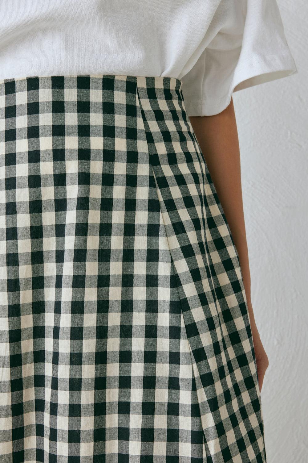 Hanni Maxi Skirt Black Check Product Image