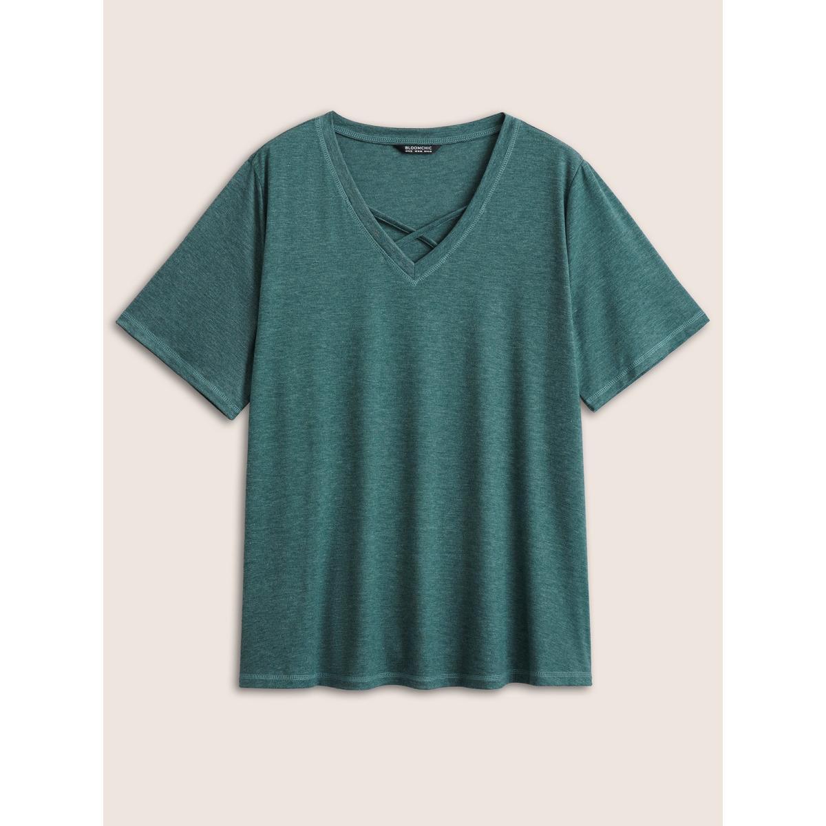 Plus Size Solid Crisscross Neck Contrast Stitch T-shirt DarkGreen Women Casual Plain V-neck Everyday T-shirts BloomChic 26/4X Product Image