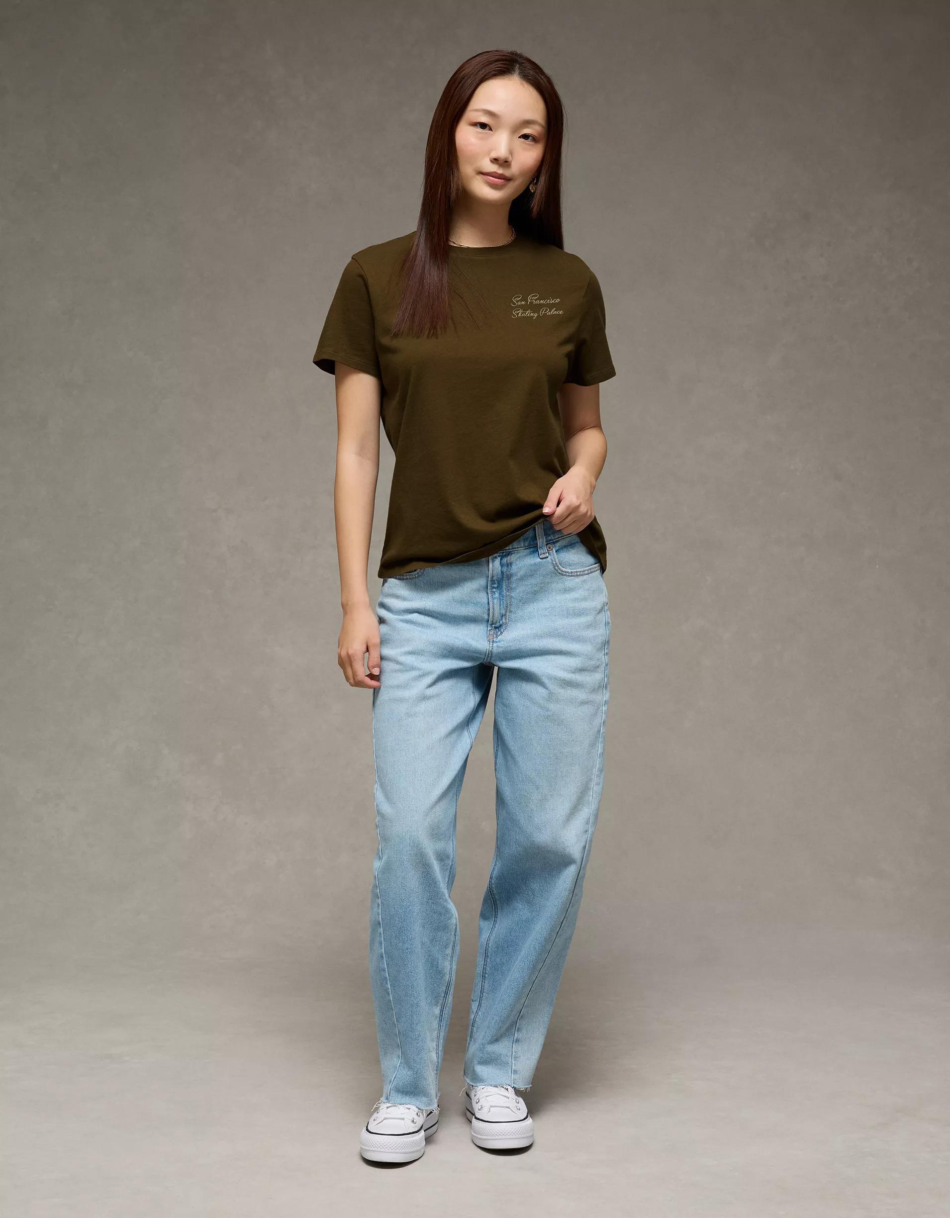 AE Classic Sporty Graphic T-Shirt Product Image