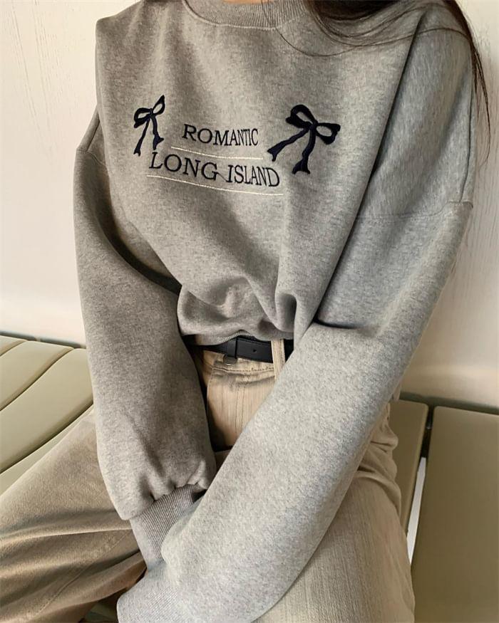 Crew Neck Bow Embroidered Crop Sweatshirt Product Image