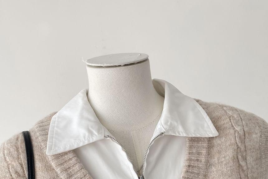 V-Neck Plain Cable-Knit Sweater Vest Product Image