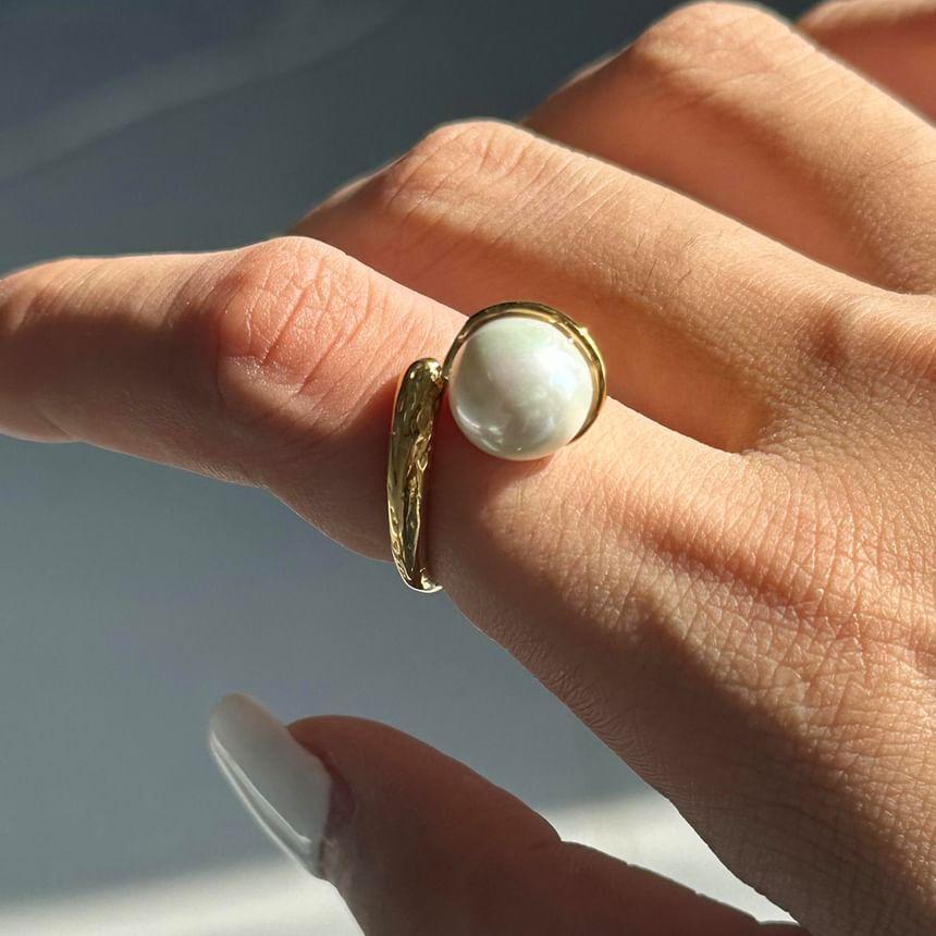 Faux Pearl Ring Product Image