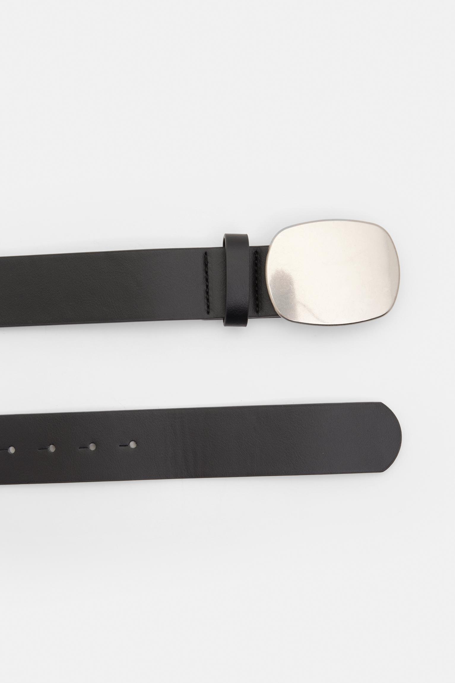 Thin faux leather belt Product Image