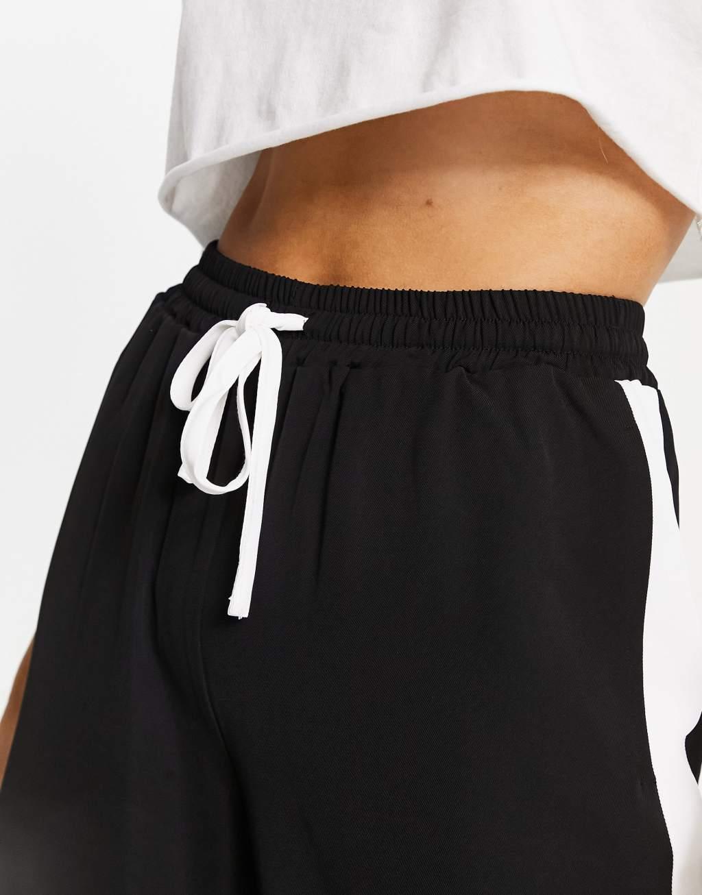 ASOS DESIGN pull on pants with contrast panel Product Image