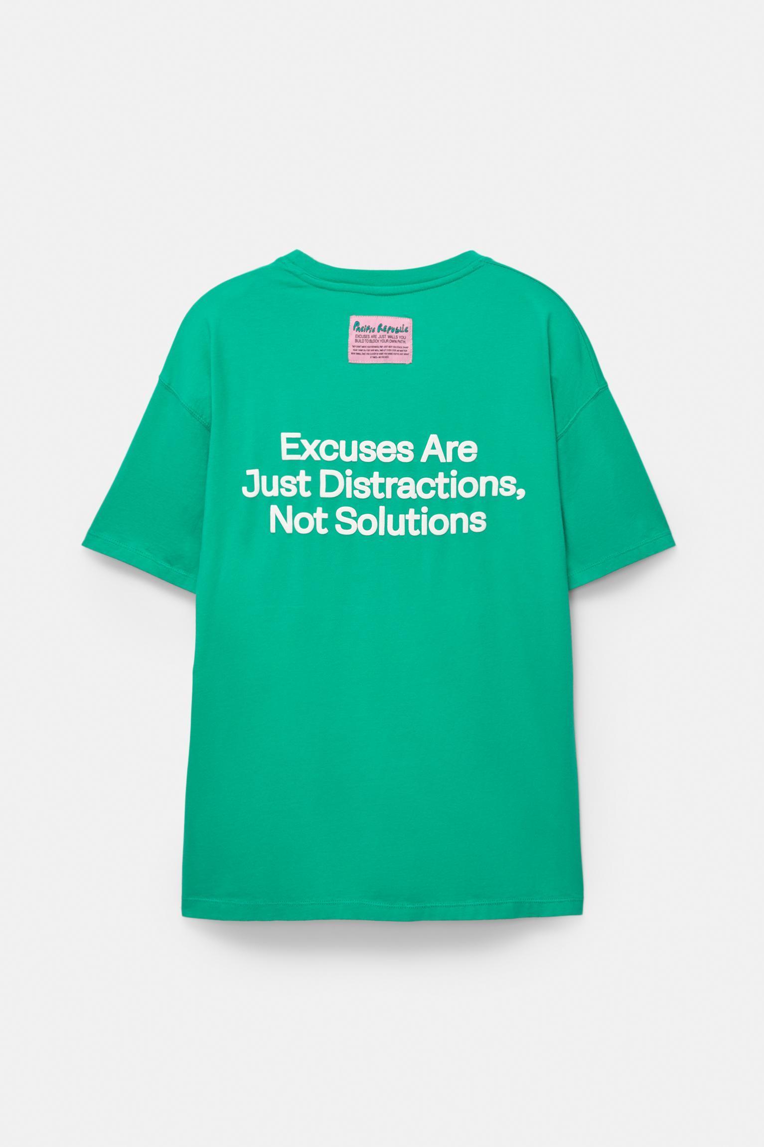 Green T-shirt with contrast slogan Product Image