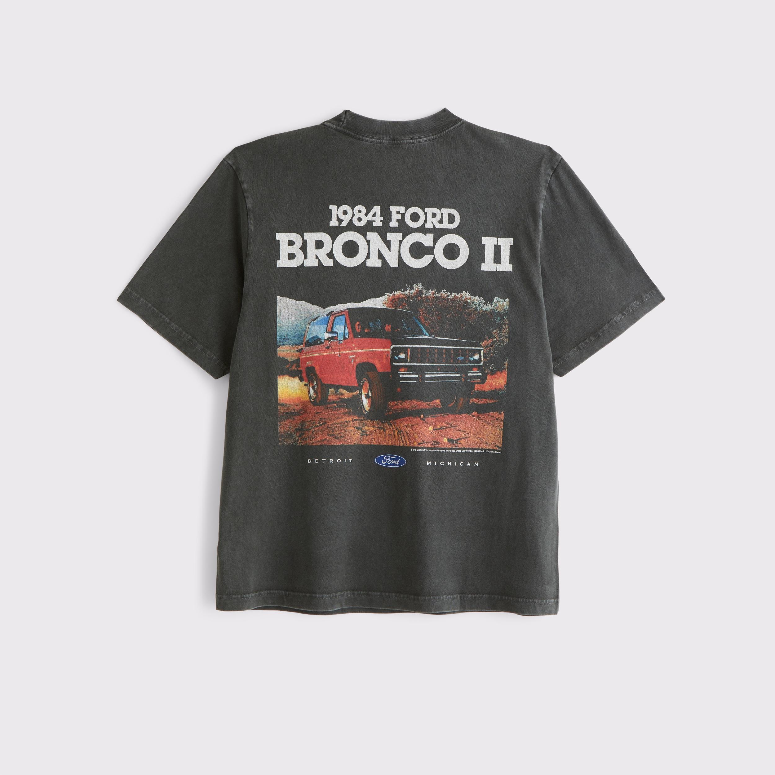 Vintage-Inspired Bronco Graphic Tee Product Image