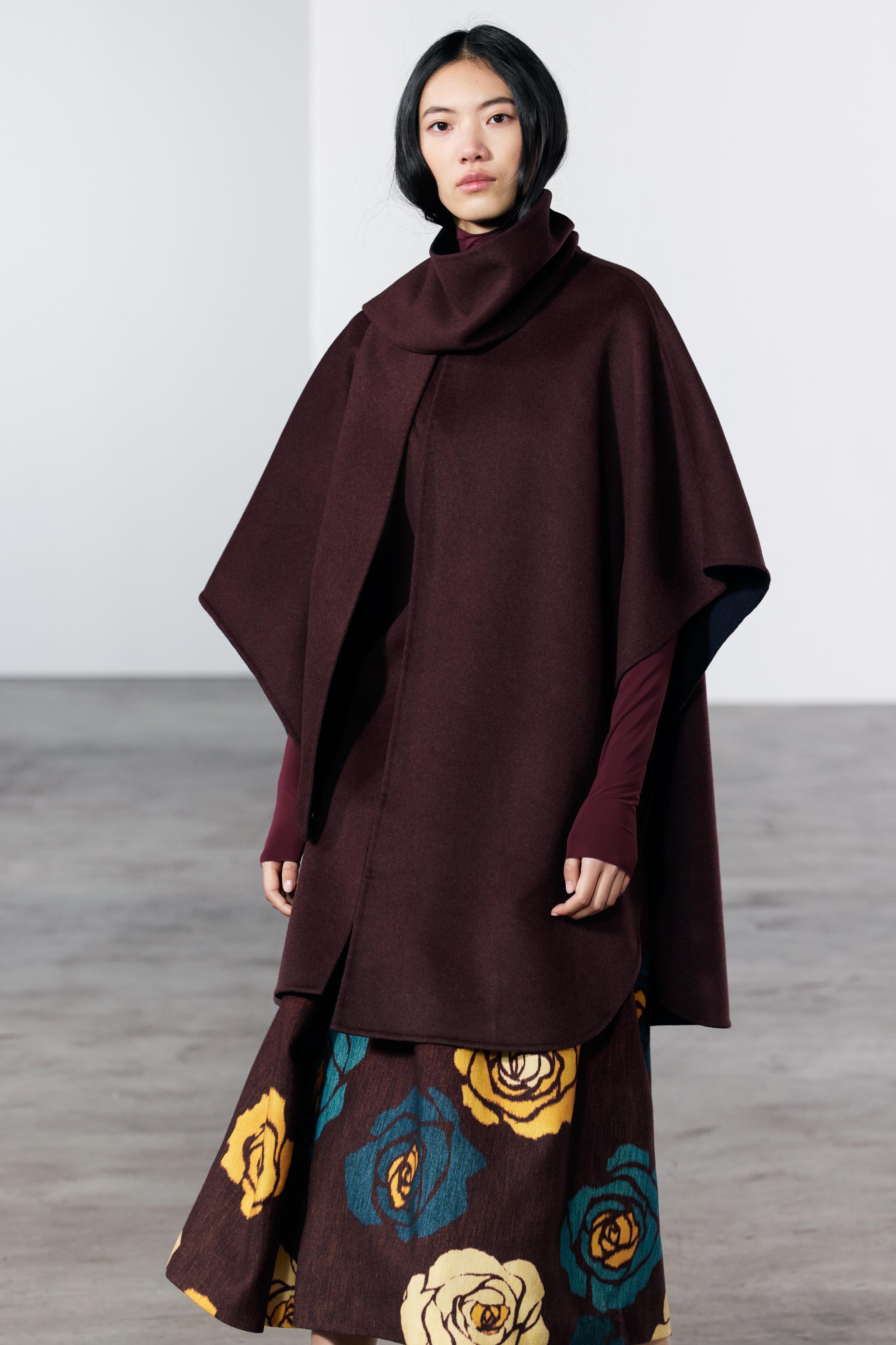 WOOL CAPE WITH SCARF Product Image