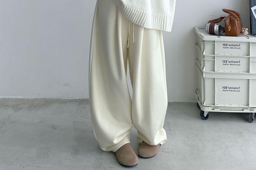 Elastic Waist Plain Wide Leg Sweatpants Product Image