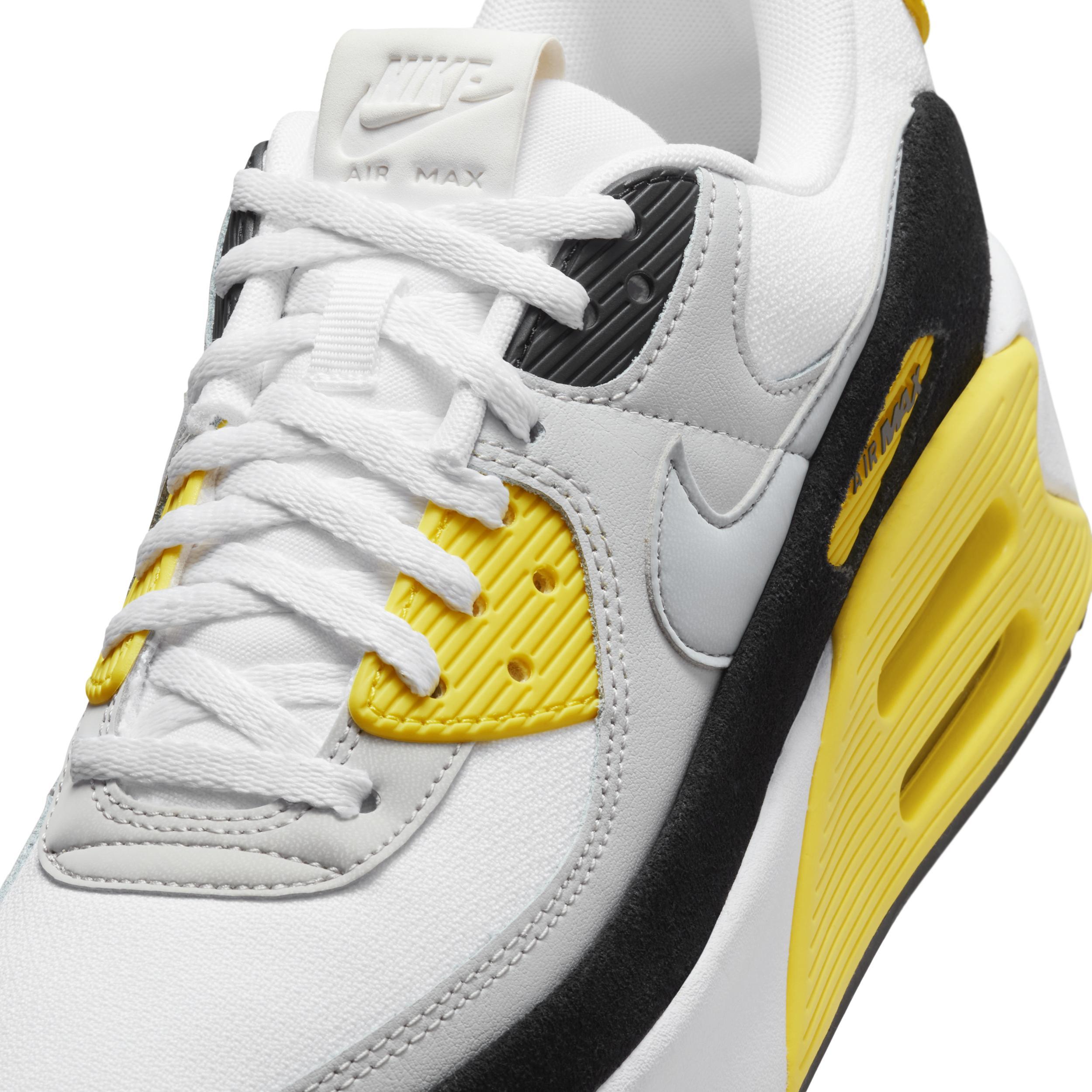 Nike Womens Air Max 90 LV8 Casual Shoes Product Image