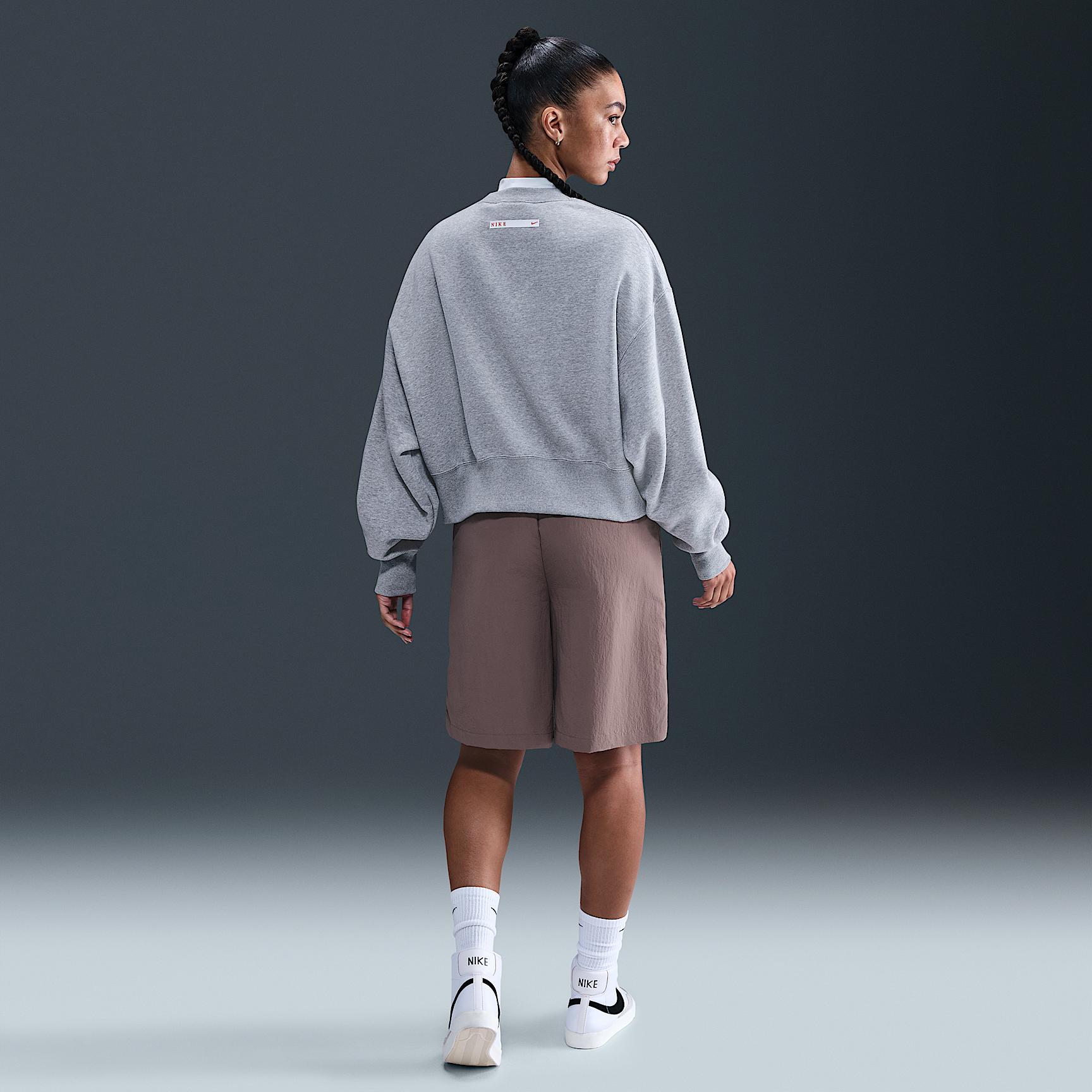 Womens Nike Sportswear Phoenix Fleece Oversized Crew-Neck Sweatshirt | IH4056-063 Product Image