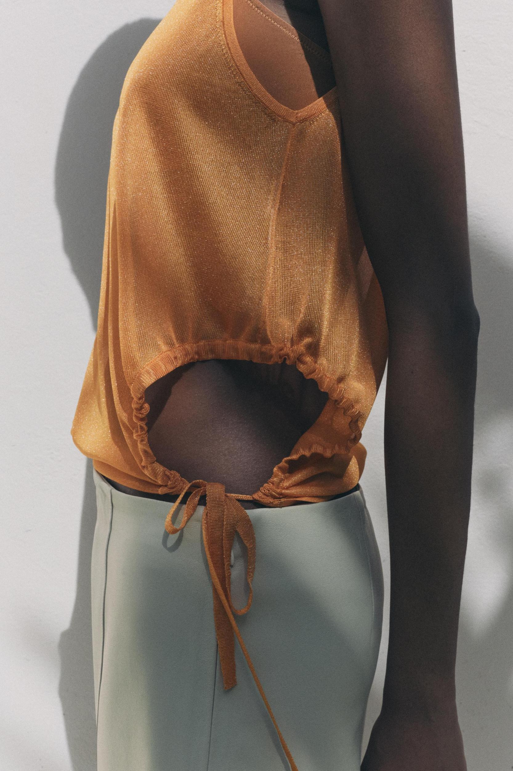 TOP WITH RUCHED STRAPS Product Image