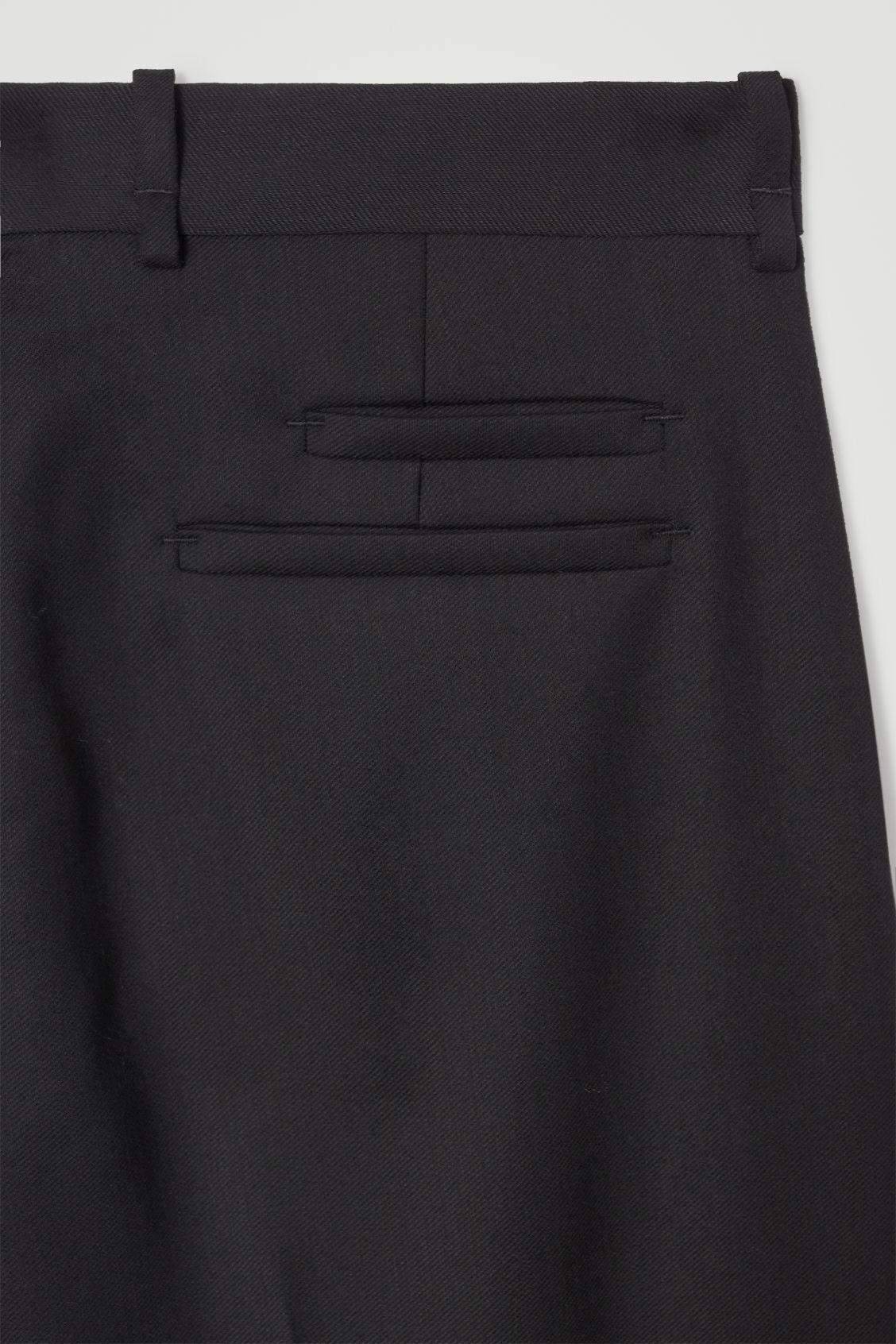 THE FOLD-UP TAPERED PANTS Product Image