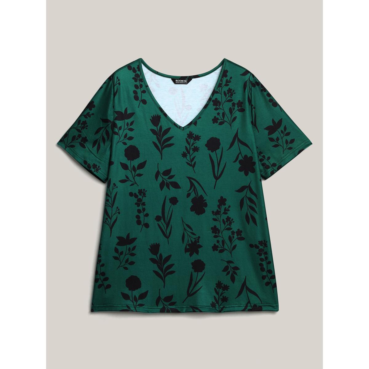Plus Size Stretchy Floral Print V-Neck T-Shirt DarkGreen Women Leisure Non Natural Flowers V-neck Casual T-shirts BloomChic 22-24/3X Product Image
