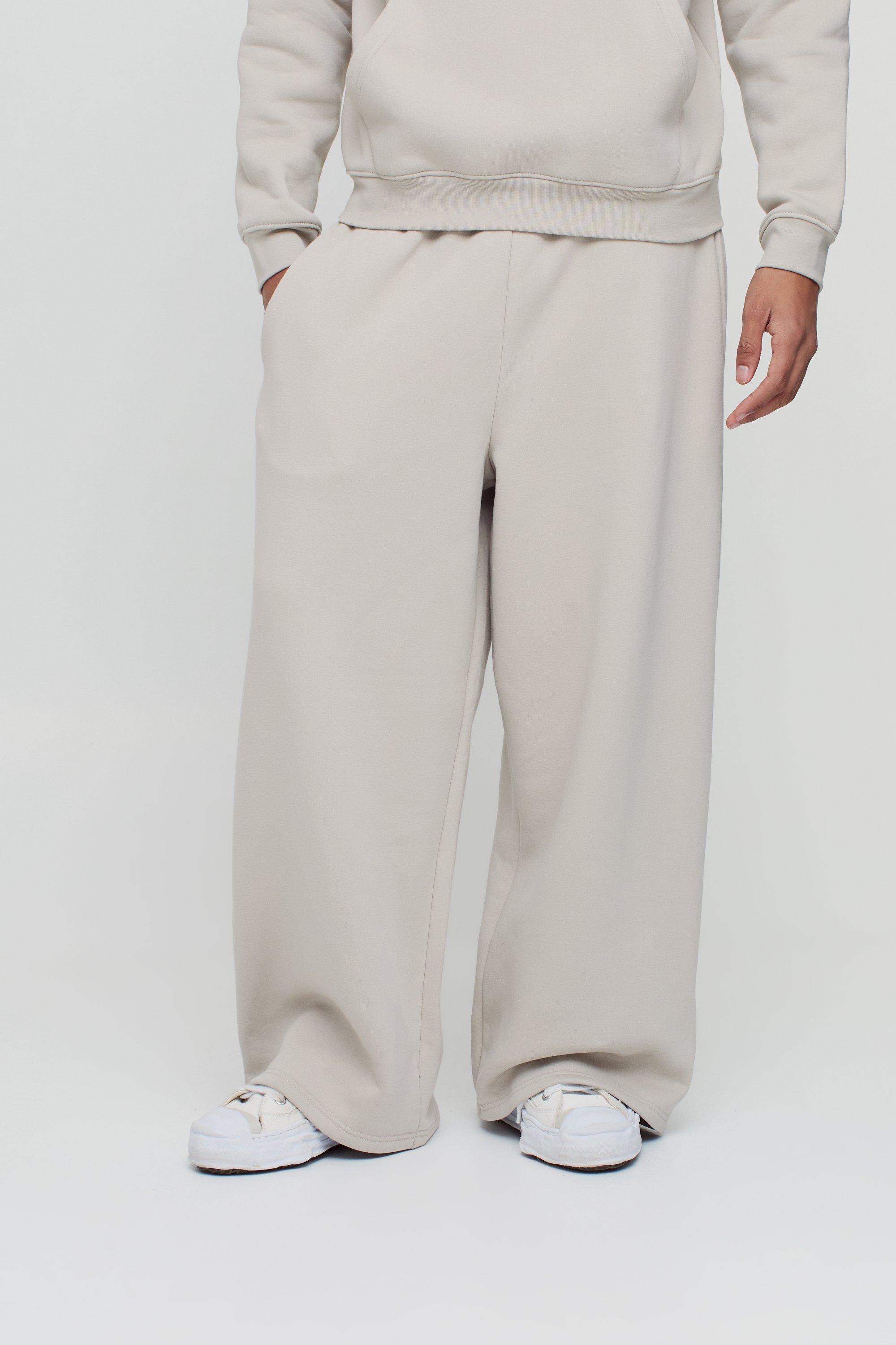 330GSM Extreme Wide Leg Basic Sweatpants | boohooMAN USA Product Image