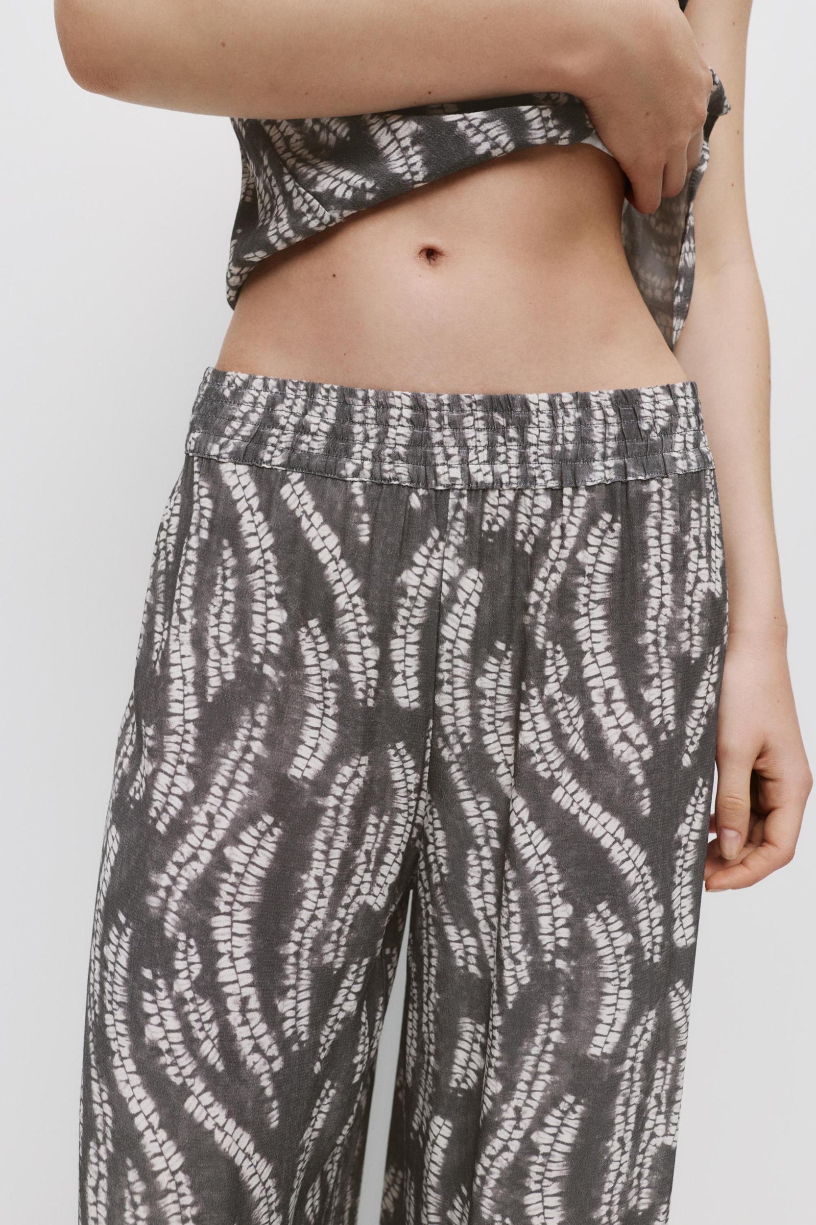 Printed palazzo pants Product Image