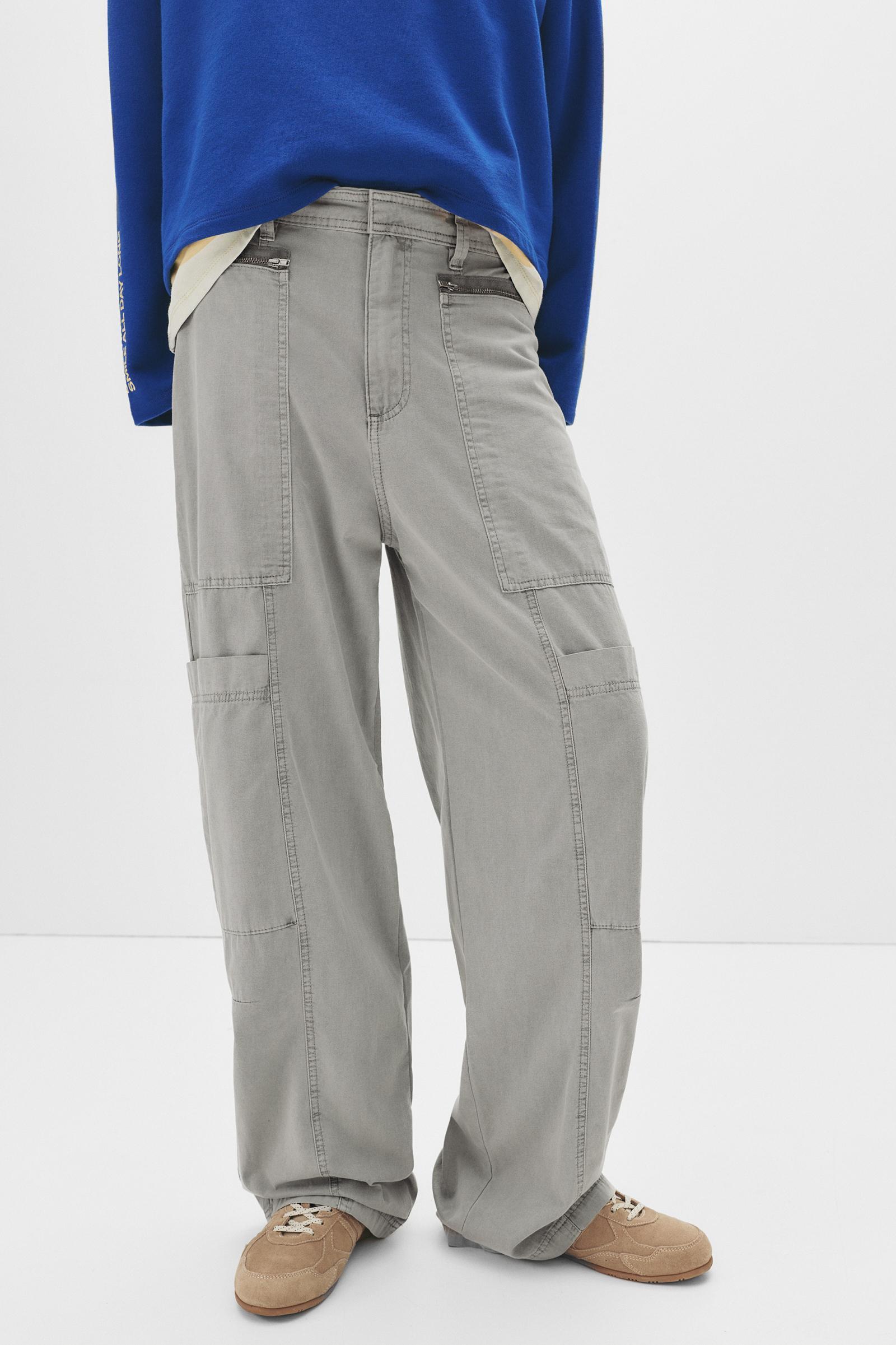 Balloon fit cargo pants Product Image