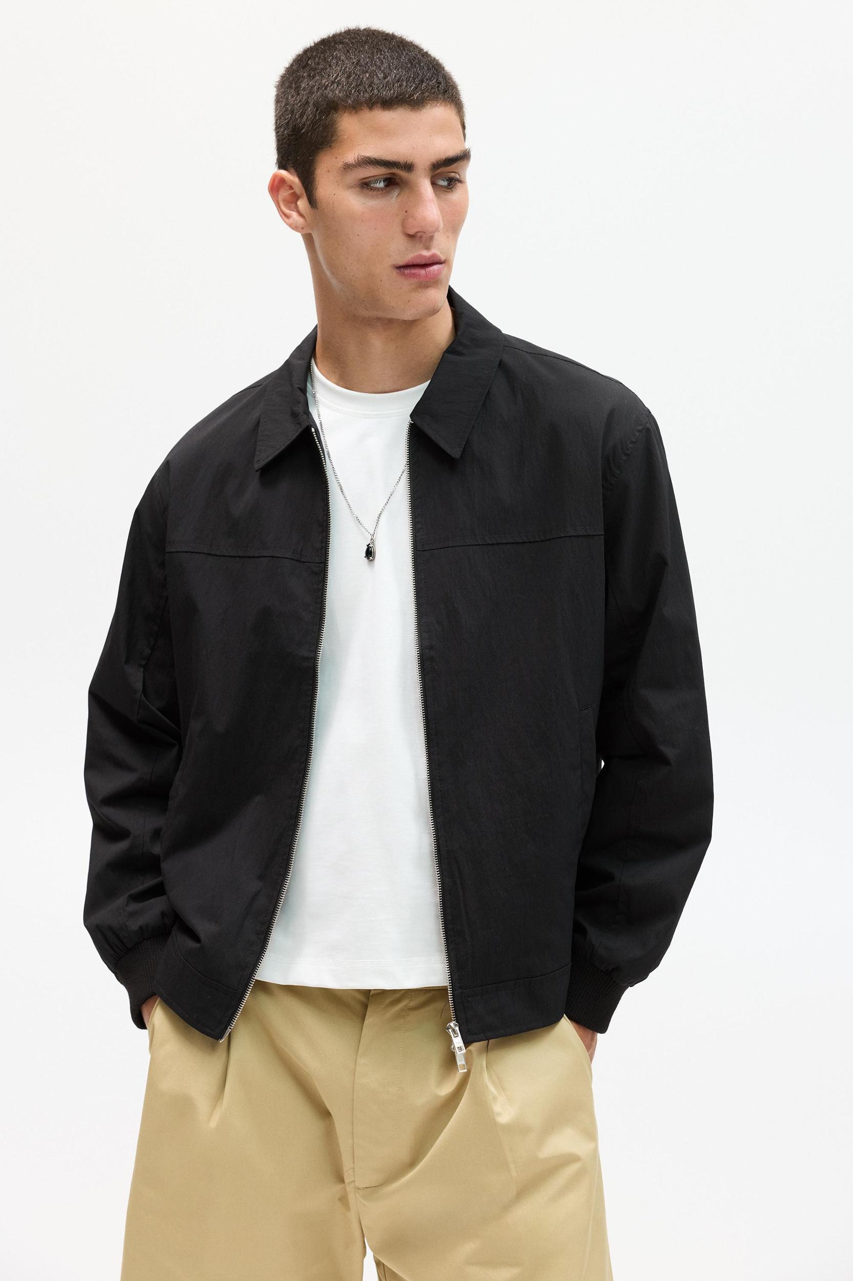 Lightweight jacket with lapel collar Product Image
