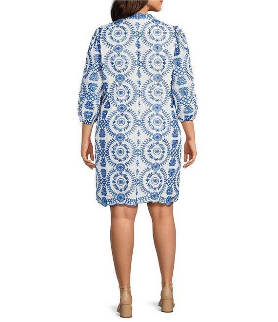 Jessica Howard Plus Size Embroidered Shift Dress Product Image