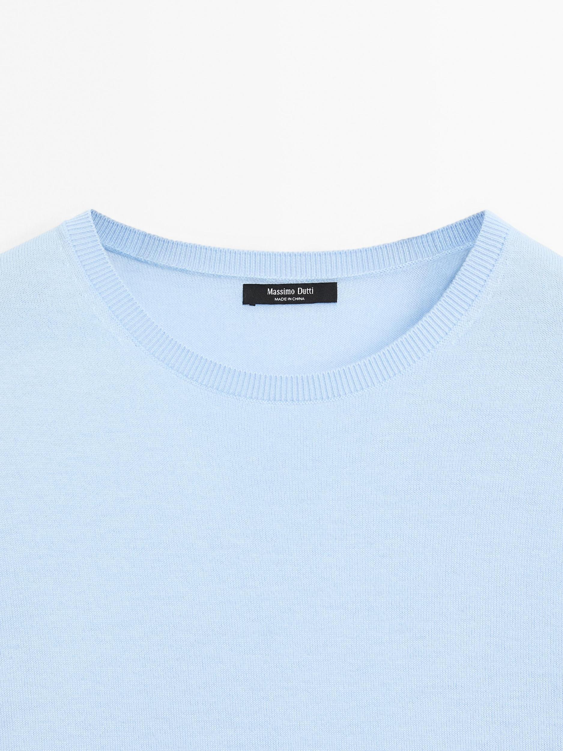 Wool blend knit sweater with crew neck Product Image