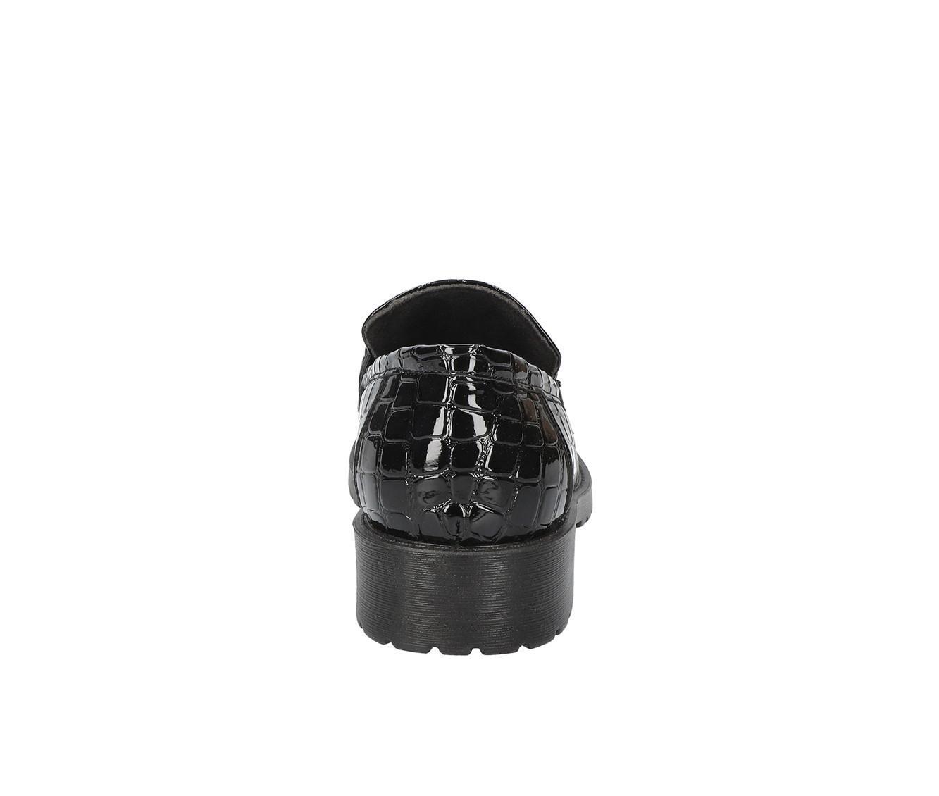 Women's Easy Street Witney Loafers Product Image