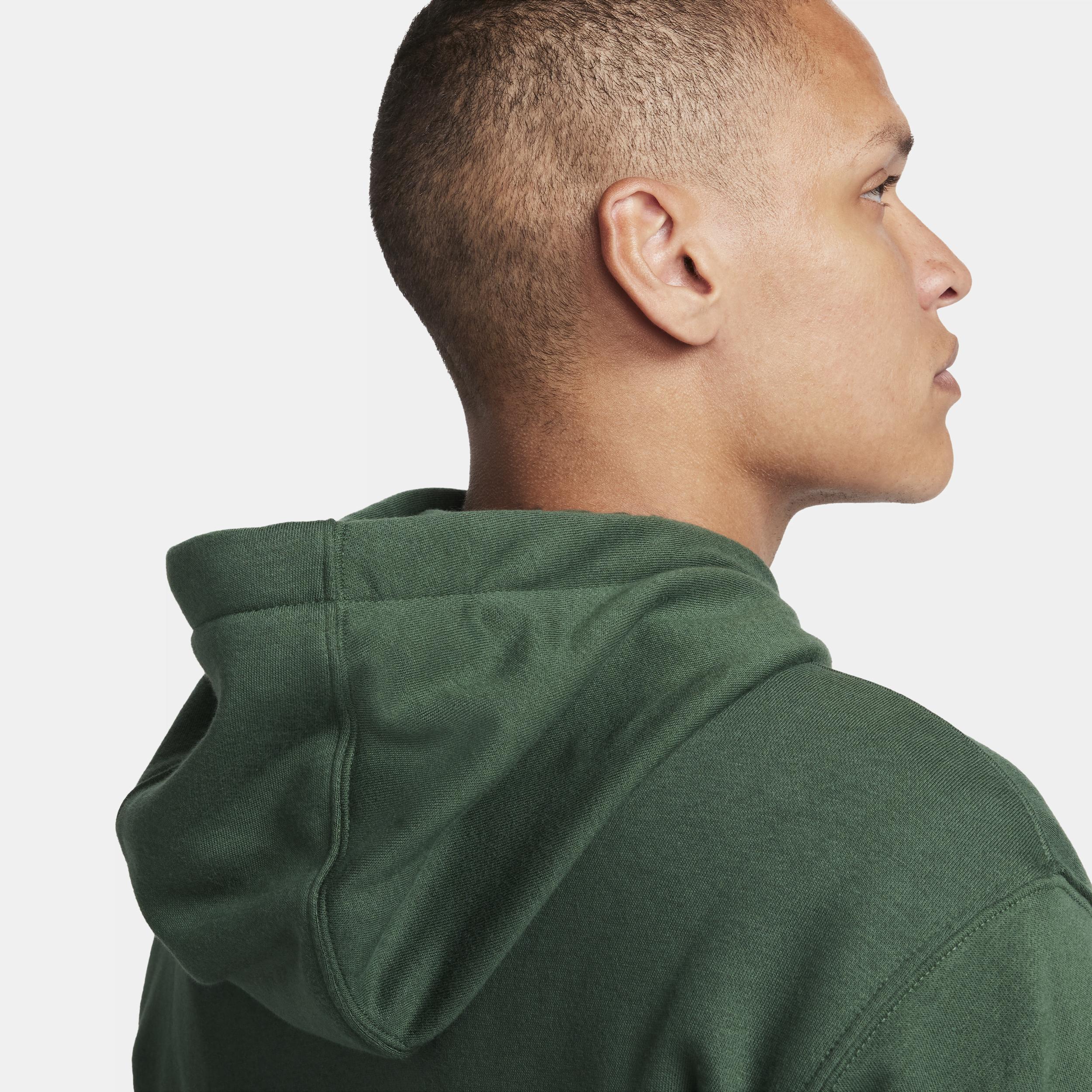 Nike Club logo hoodie in dark green Product Image