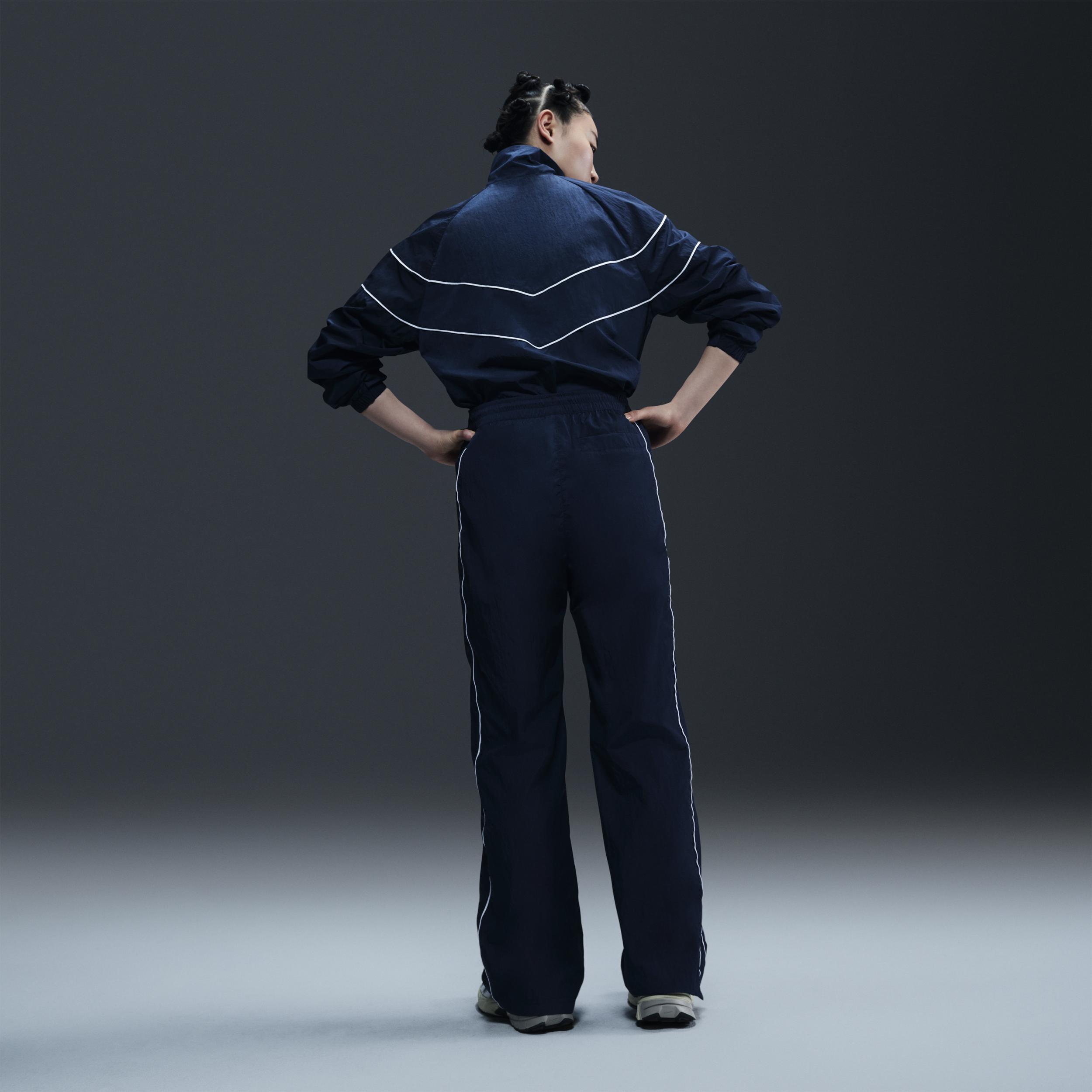 Nike Windrunner Women's Loose UV Woven Full-Zip Jacket Product Image