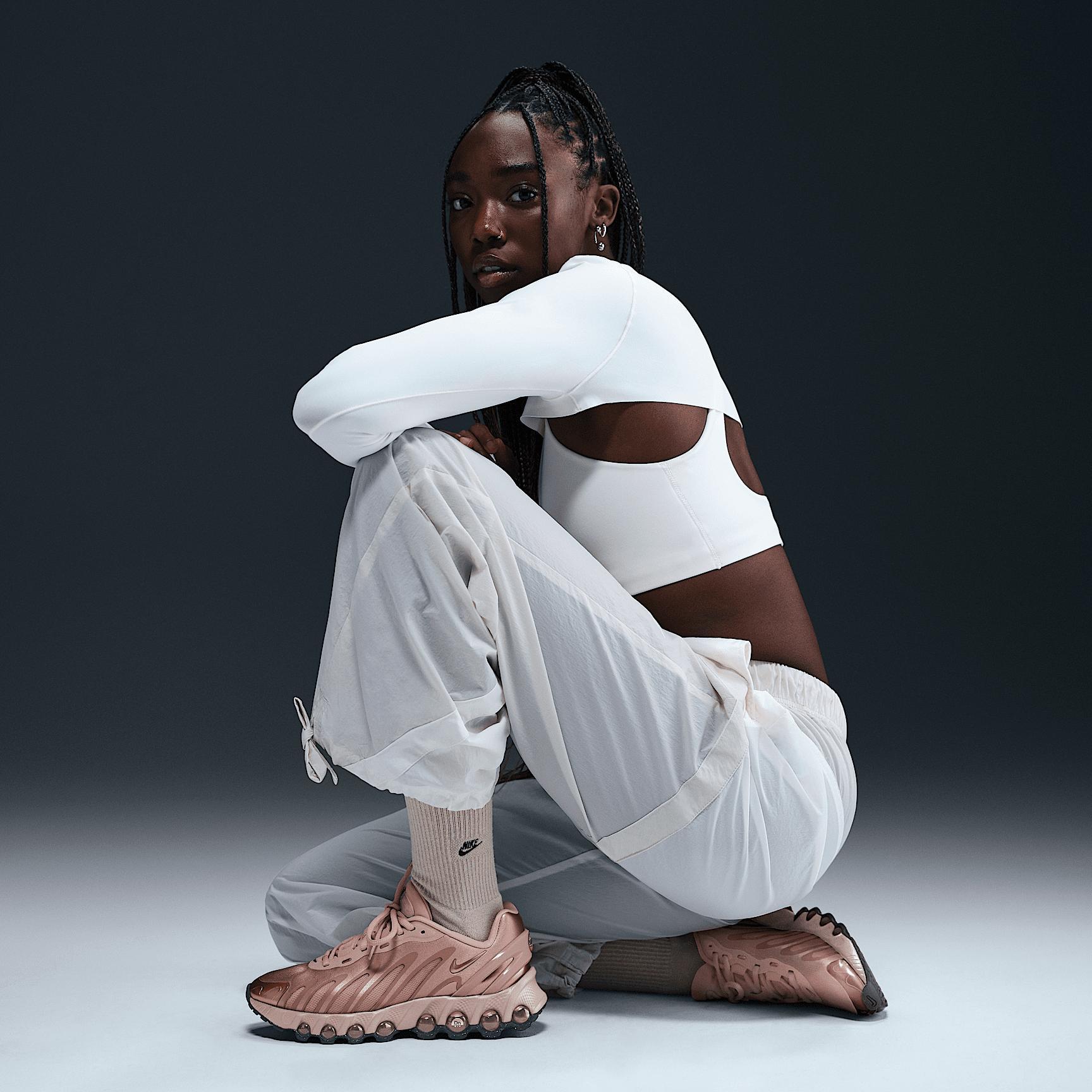 Nike Womens Air Max Dn Shoes | HF5509-900 Product Image