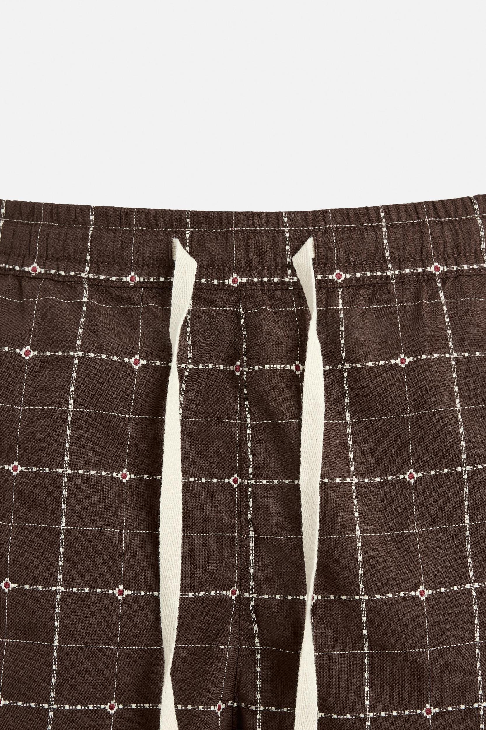 CHECKED JACQUARD SHORTS Product Image