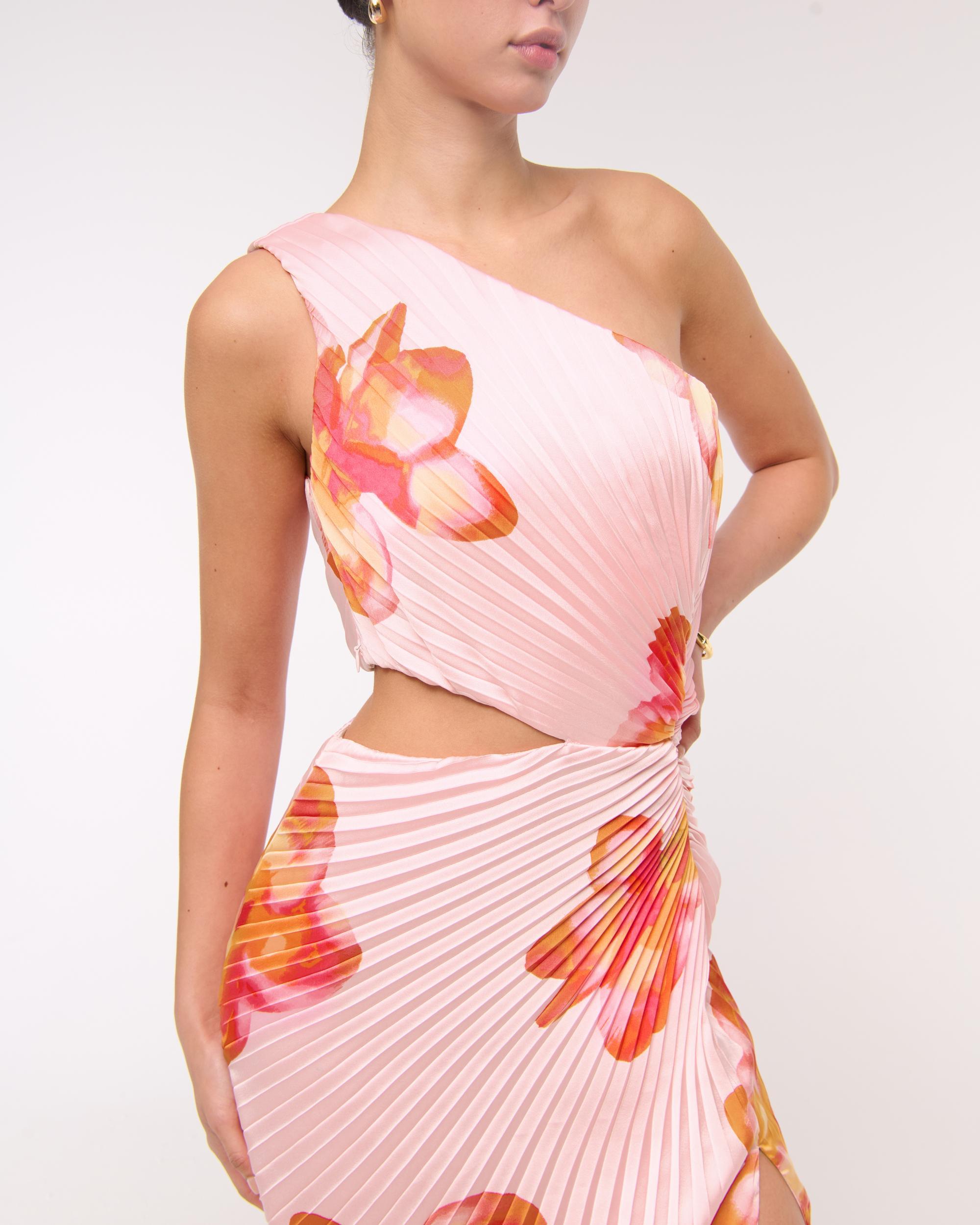 The A&F Giselle Pleated One-Shoulder Cutout Maxi Dress Product Image