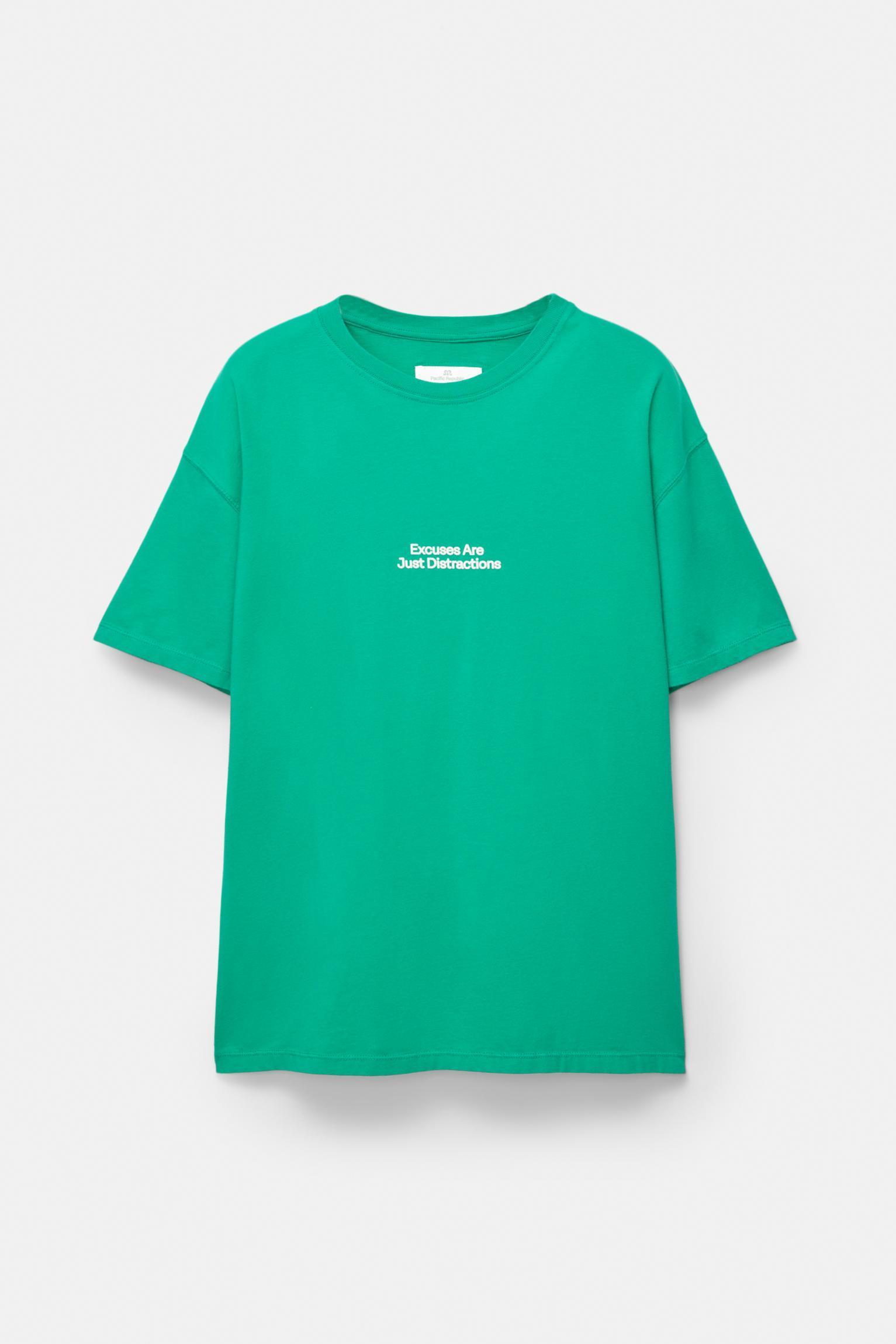 Green T-shirt with contrast slogan Product Image