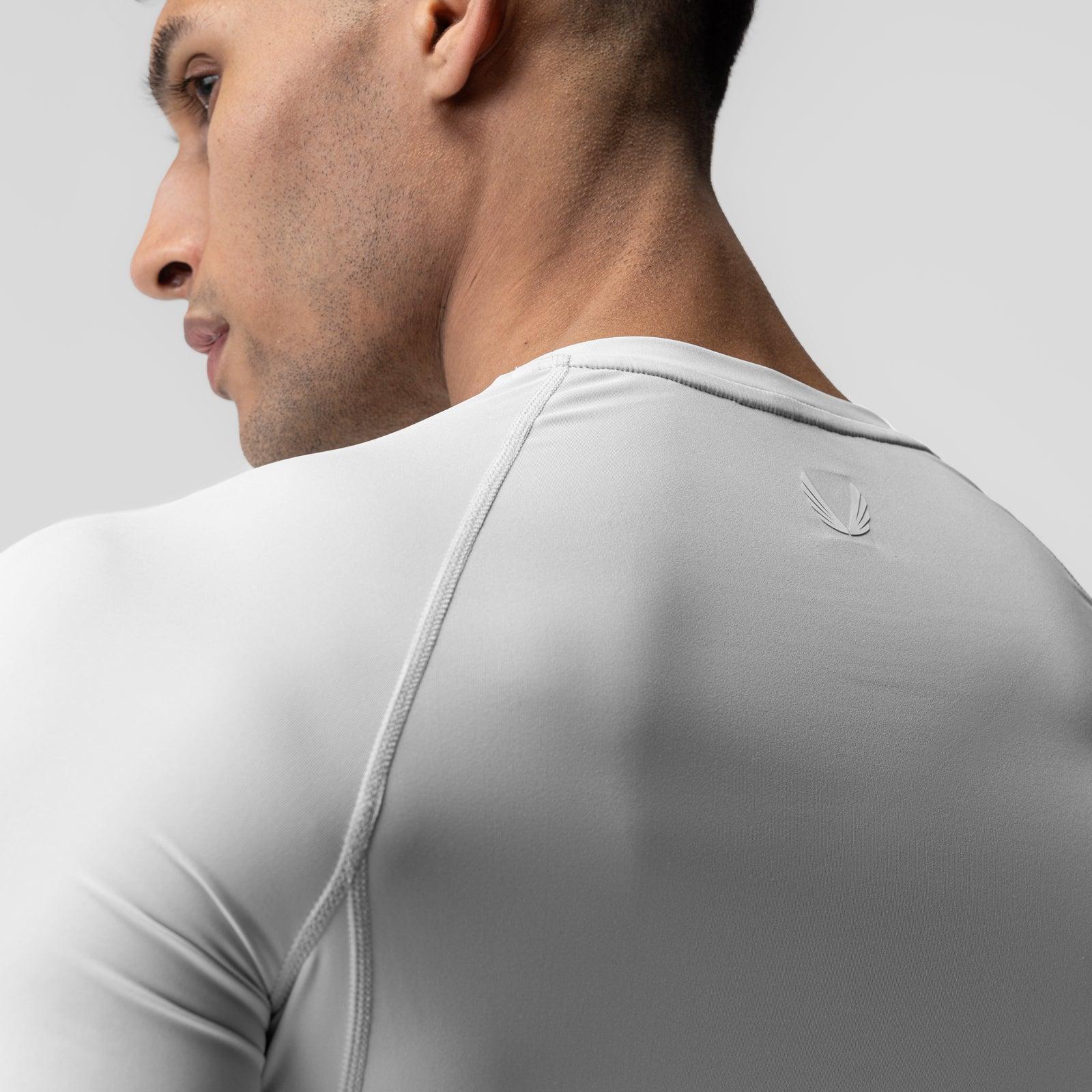 1027. WarpFlexx-Lite® Half-Sleeve Baselayer - Light Grey Product Image
