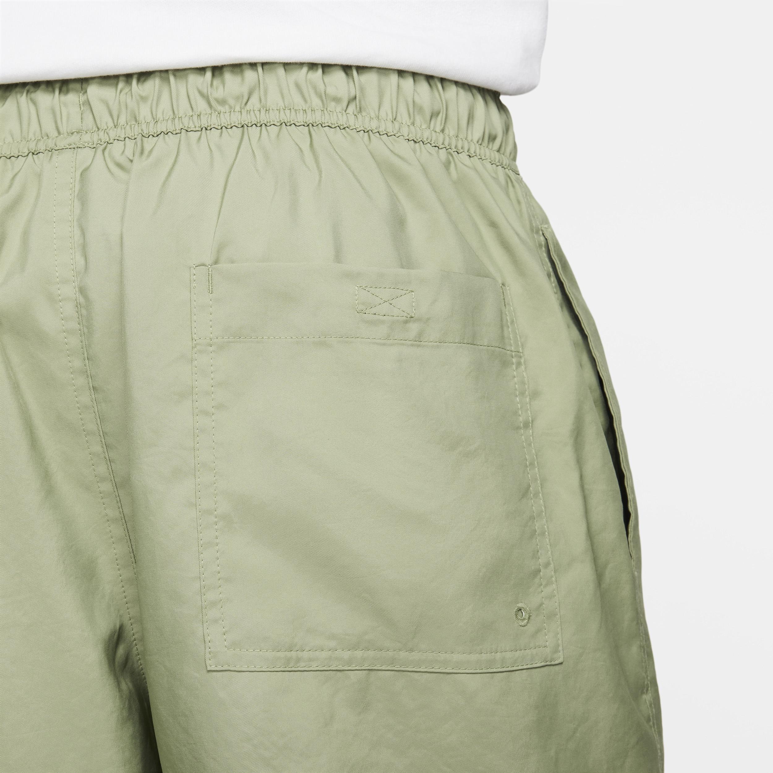 Nike Men's Club Woven Flow Shorts Product Image