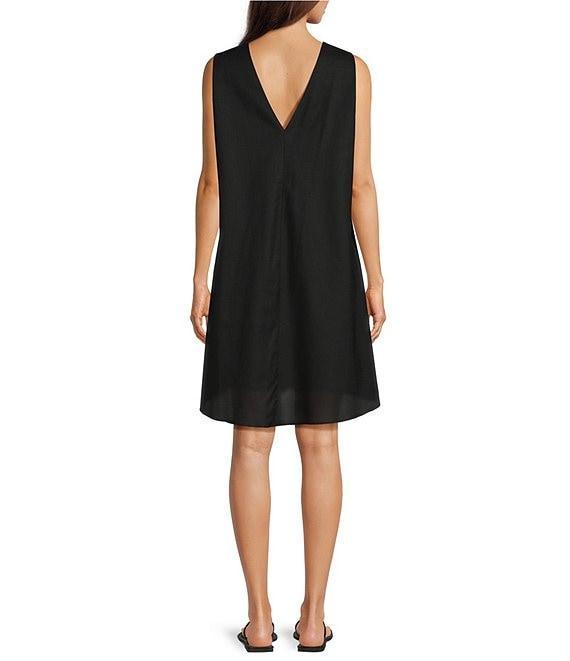 Gibson & Latimer Woven Crew Neck Sleeveless Deep Backline Twist Caftan Dress Product Image
