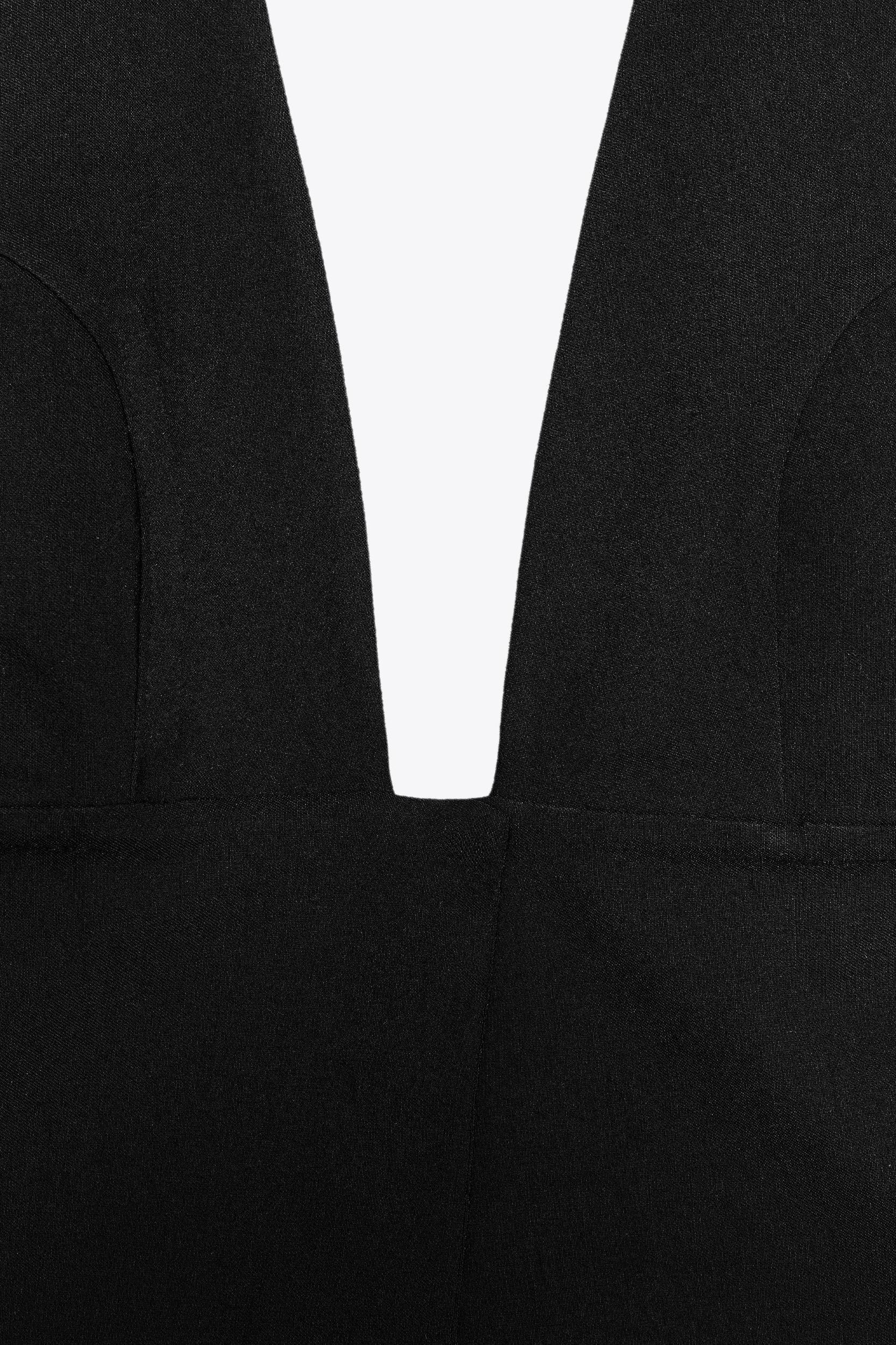 STRETCH HALTER TOP Product Image