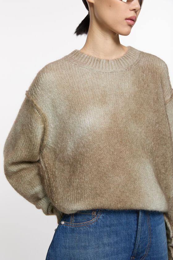 Jumper sprayed finish Product Image