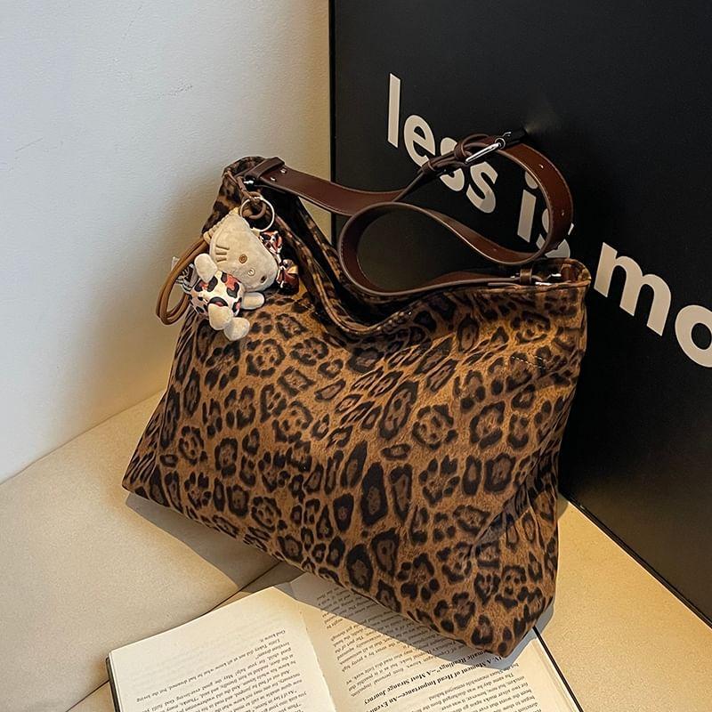 Leopard Print Tote Bag Product Image