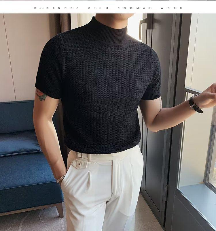 Short-Sleeve Mock Neck Plain T-Shirt Product Image