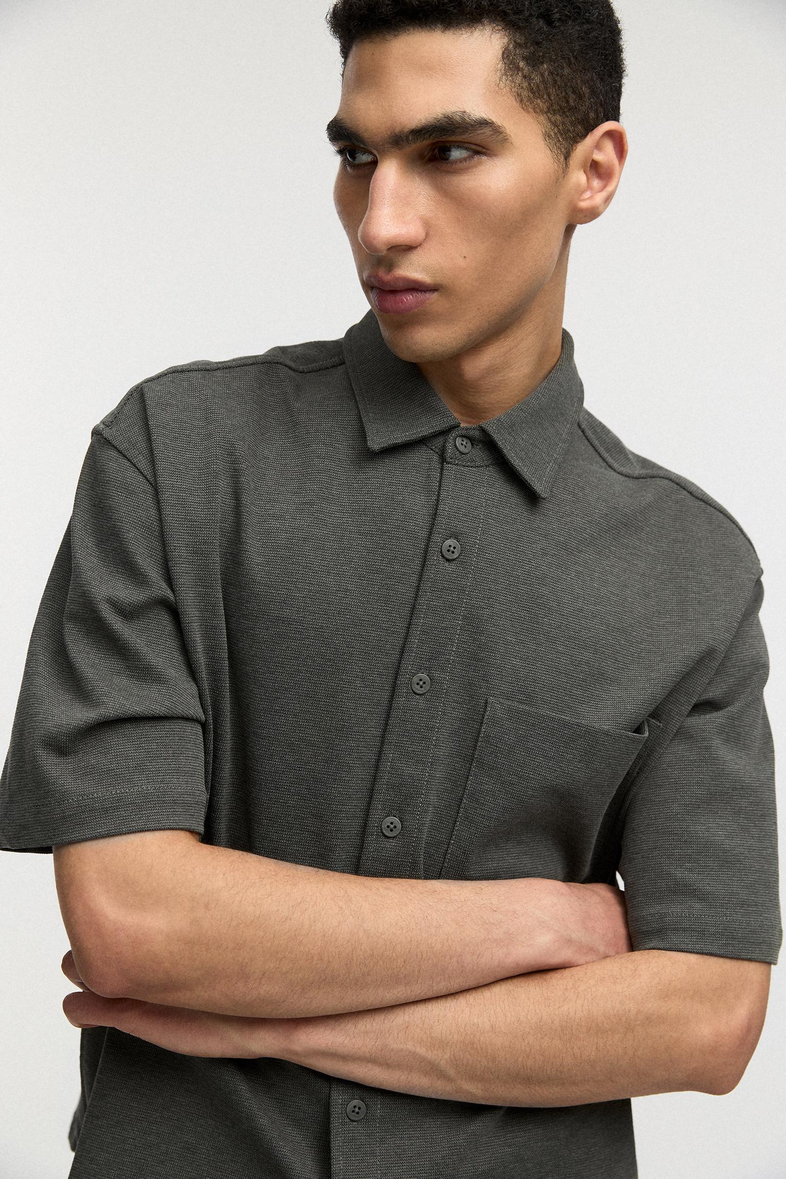 Short sleeve shirt Product Image