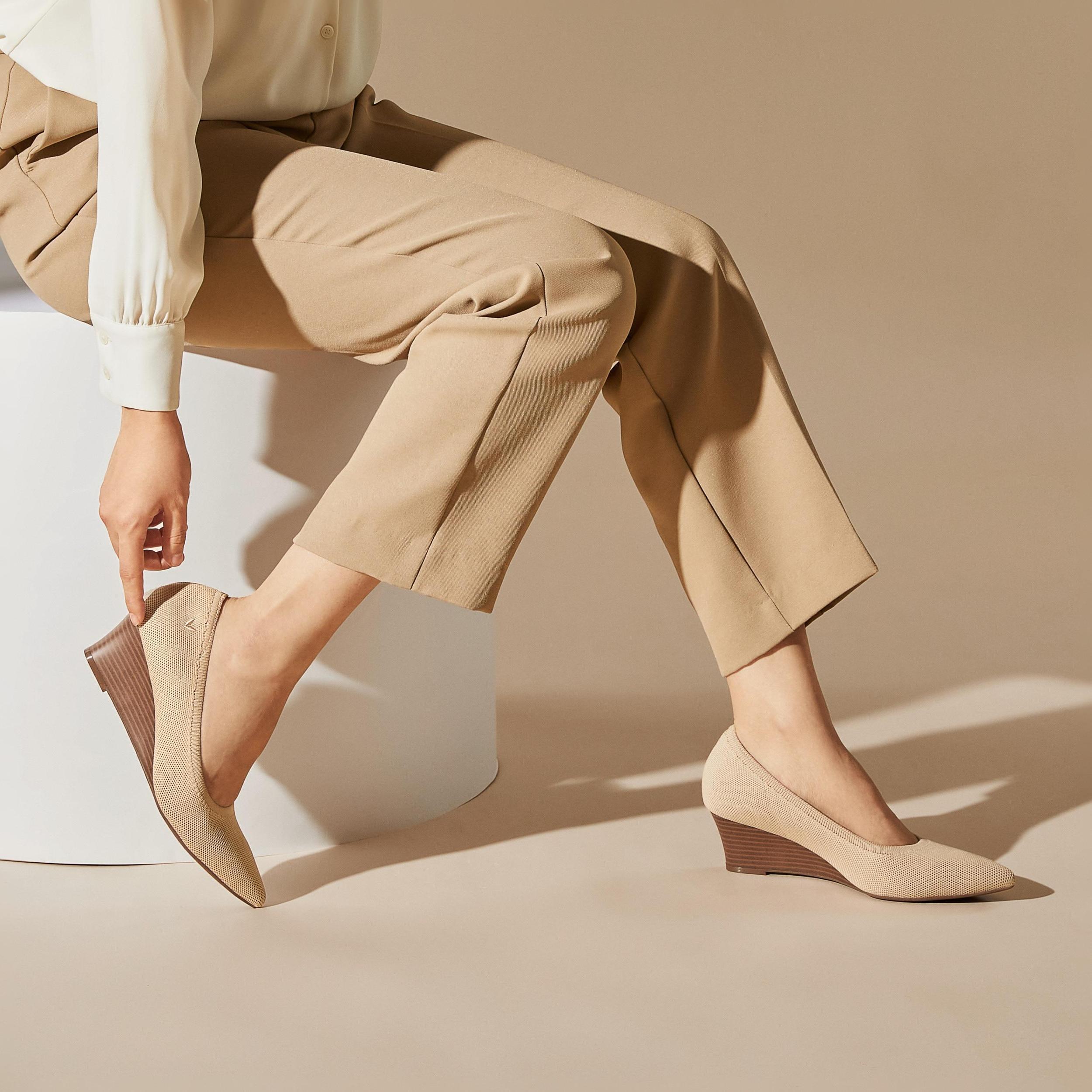 Pointed-Toe Wedge (Aria Wedge Pro) Product Image