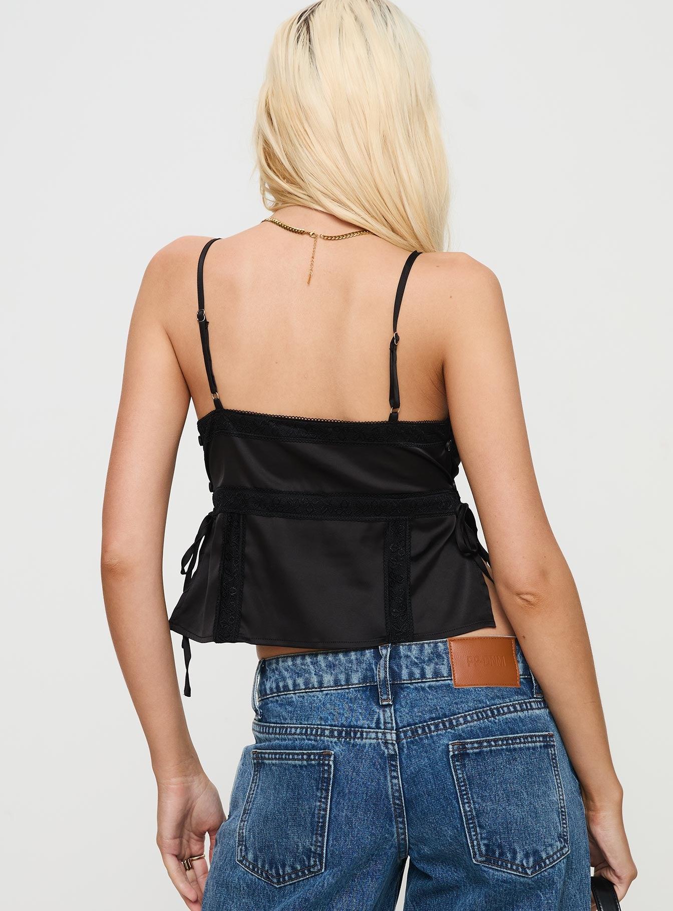 Isolind Top Black Product Image