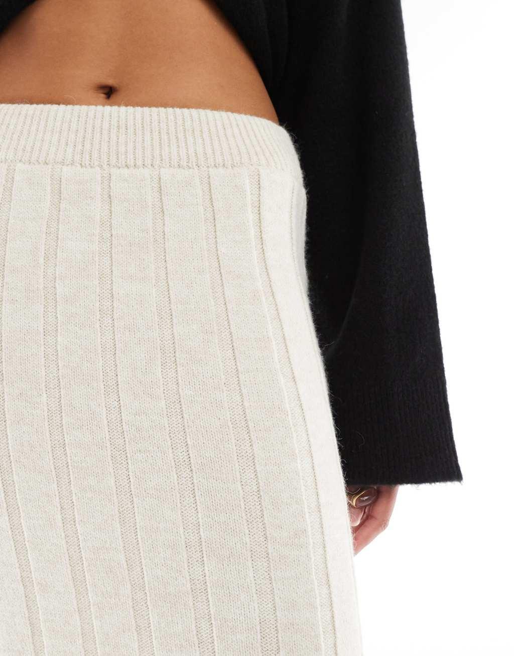 ONLY contrast trim knit midi skirt in stone Product Image