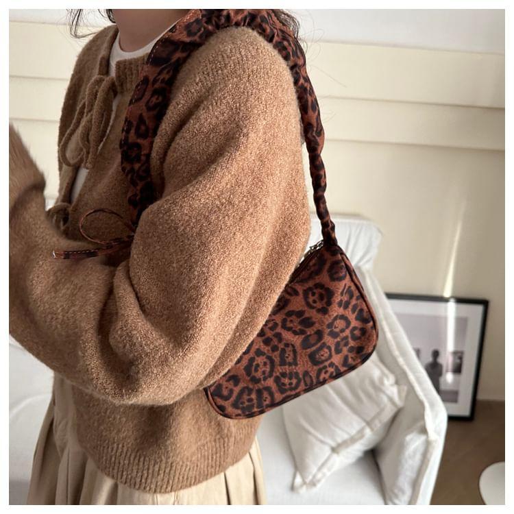 Leopard Print Shoulder Bag Product Image