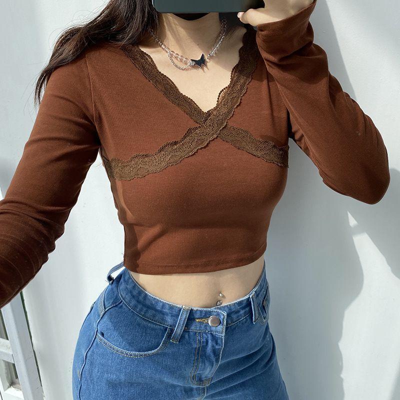 Long-Sleeve V-Neck Lace-Trim Cropped T-Shirt Product Image