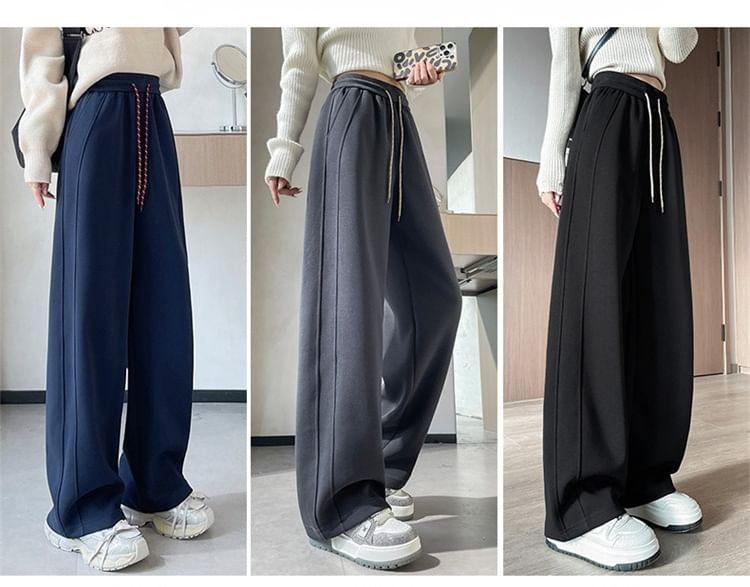 Drawstring Waist Plain Loose Fit Sweatpants Product Image