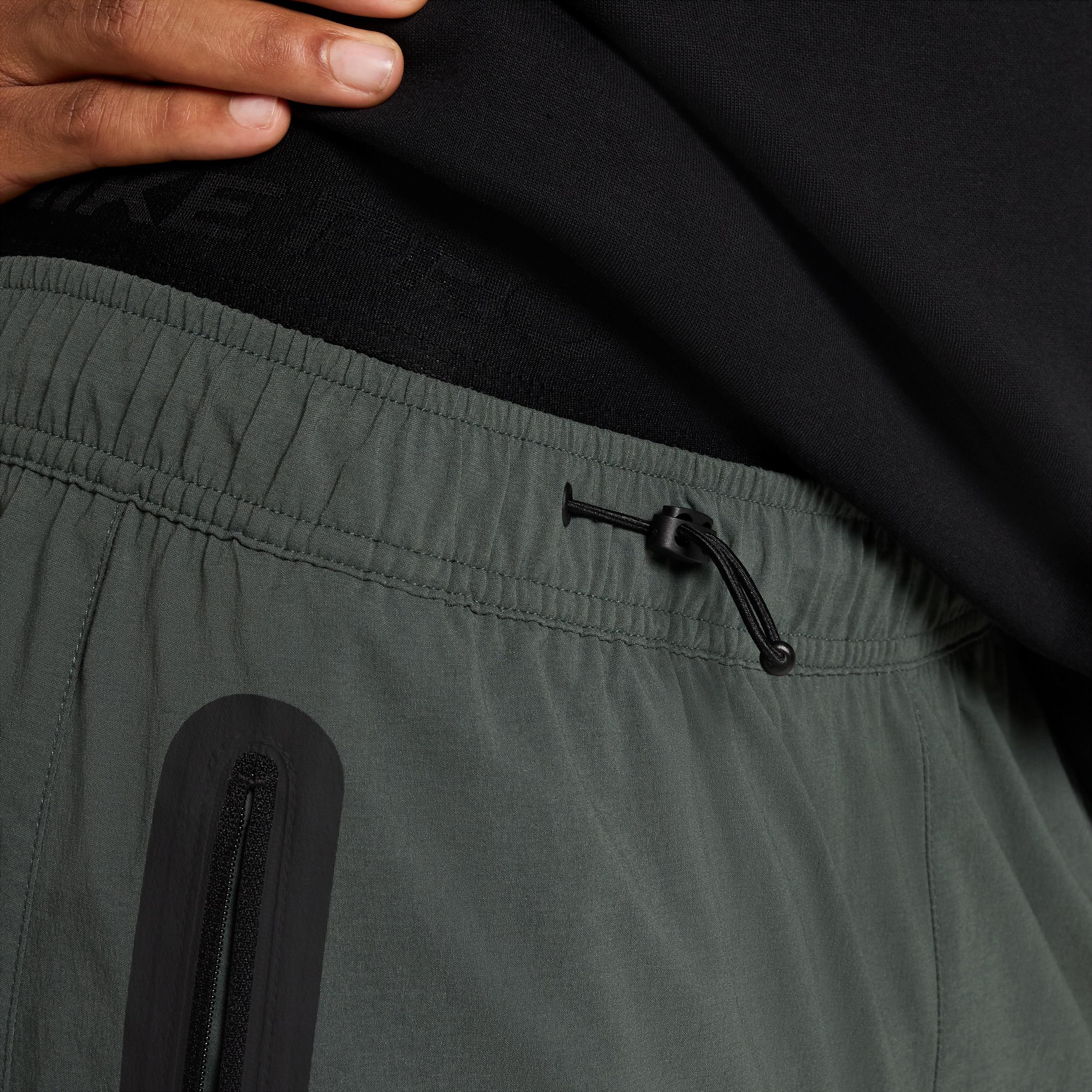 Nike Men's Tech Woven Oversized Pants Product Image