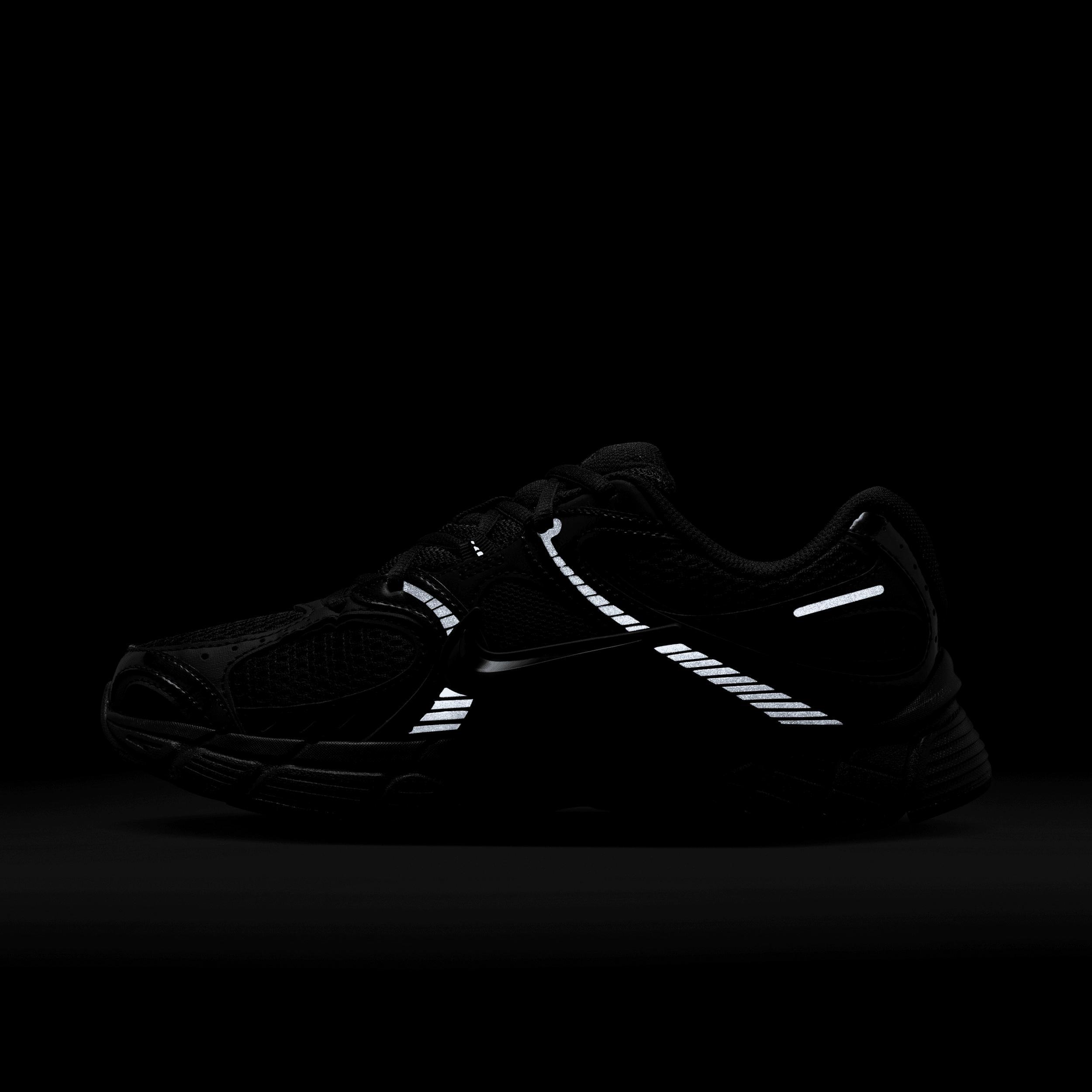 Nike Womens V5 RNR Shoes with Reflective Accents | HQ7901-001 Product Image