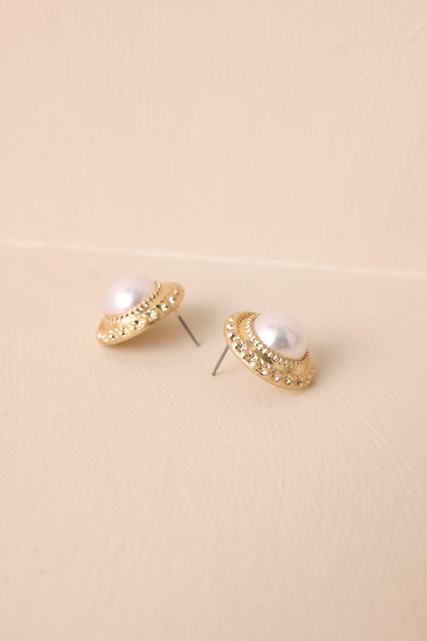 Terrace Talks Gold & Ivory Pearl Textured Earrings Product Image