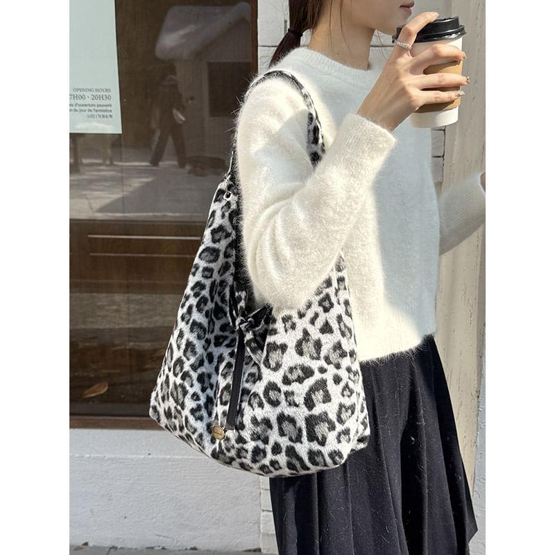 Leopard Print Tote Bag Product Image