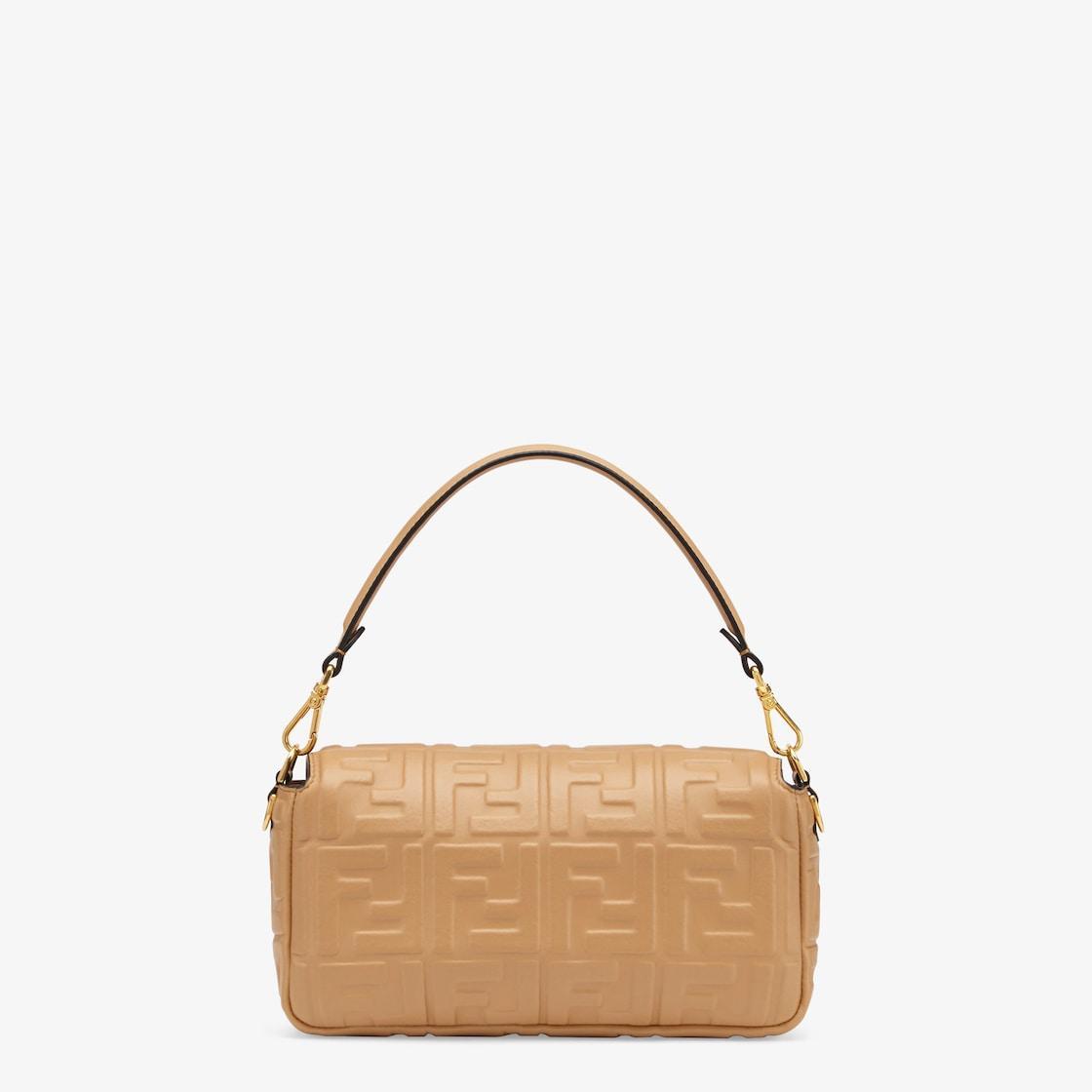 BaguetteBeige leather bag Product Image